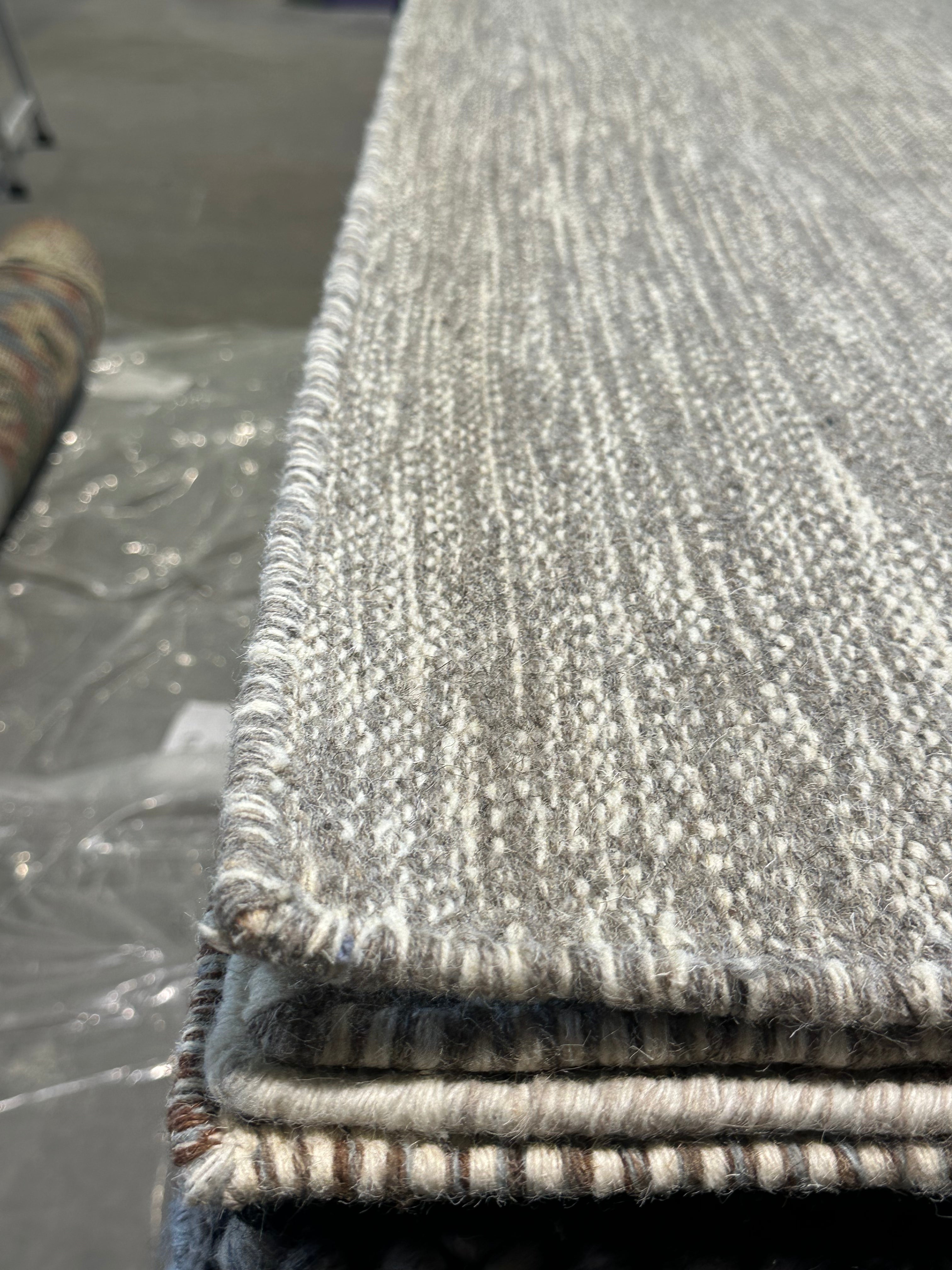 Brett Manheim 6.9x9.6 Grey Handwoven Modern Rug