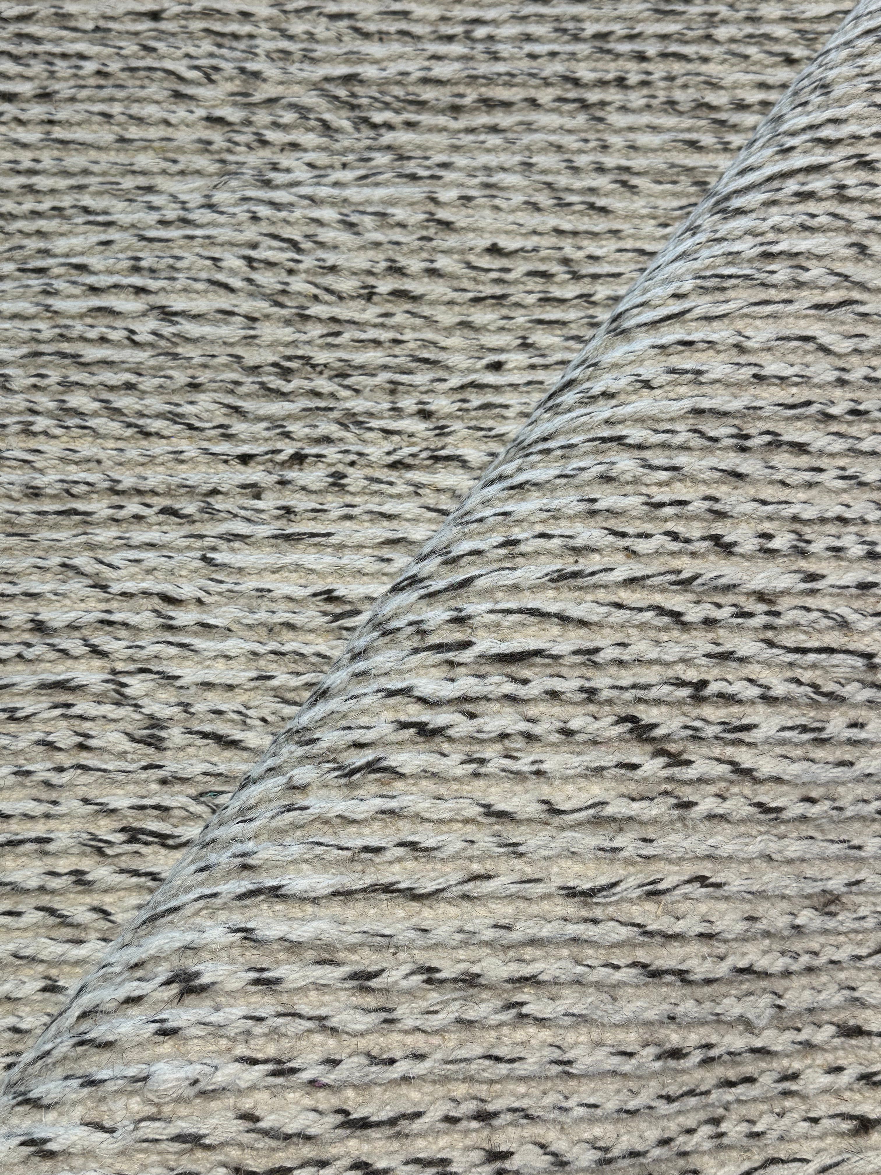 Austin San Beige Handwoven Modern Rug (Multiple Sizes)