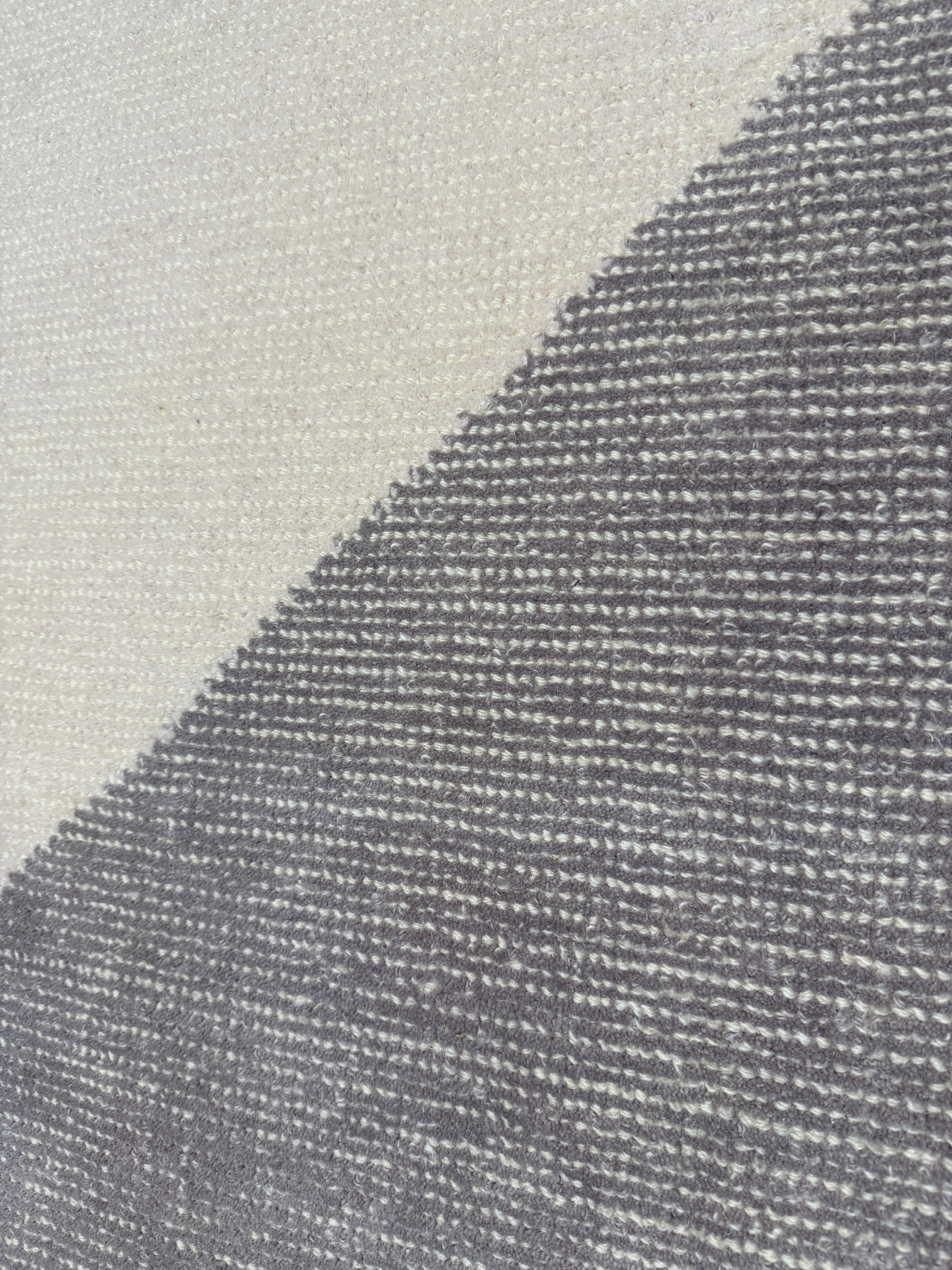 Garrett Aida 8x10 Grey Handwoven Modern Rug