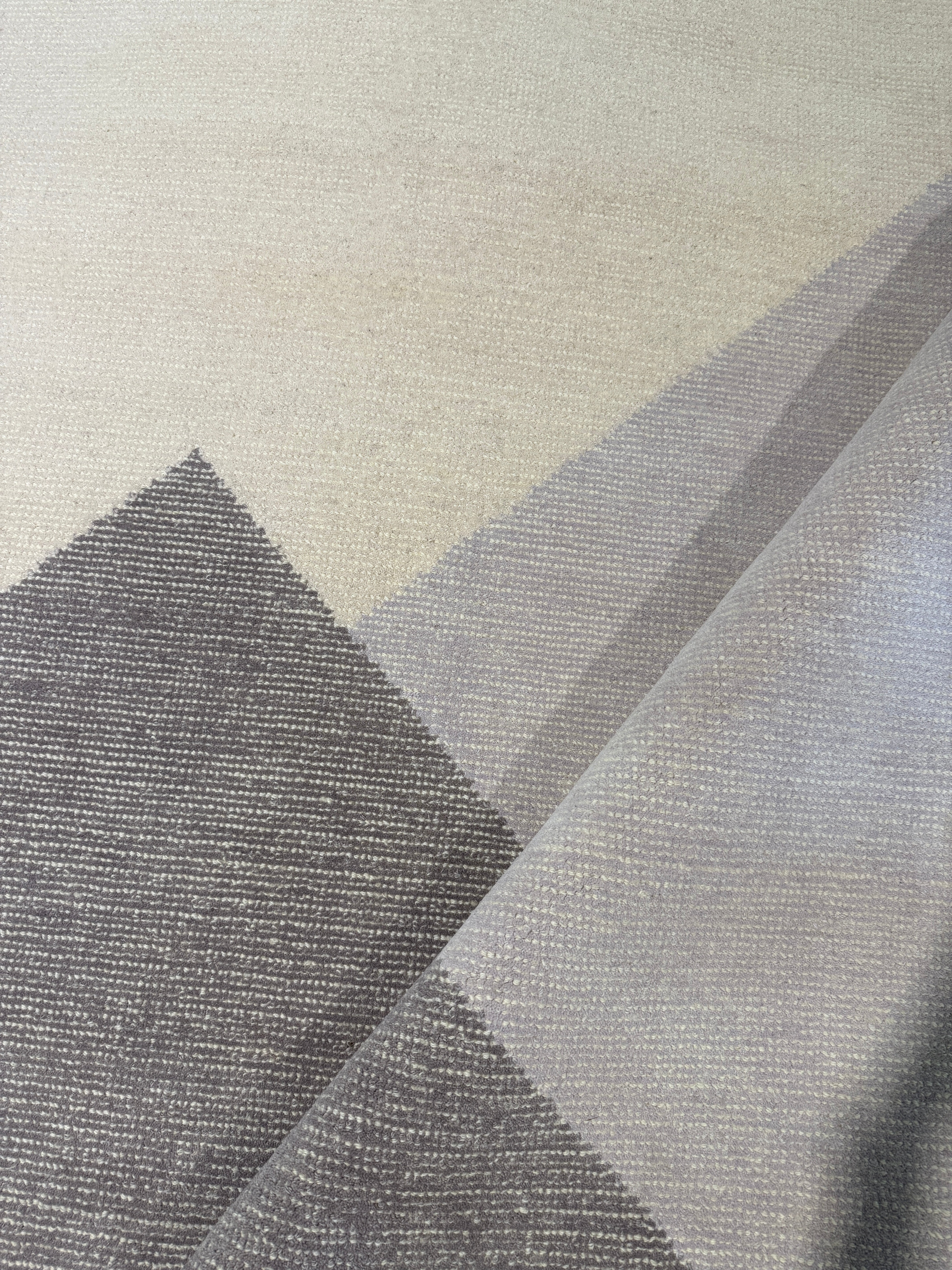 Garrett Aida 8x10 Grey Handwoven Modern Rug