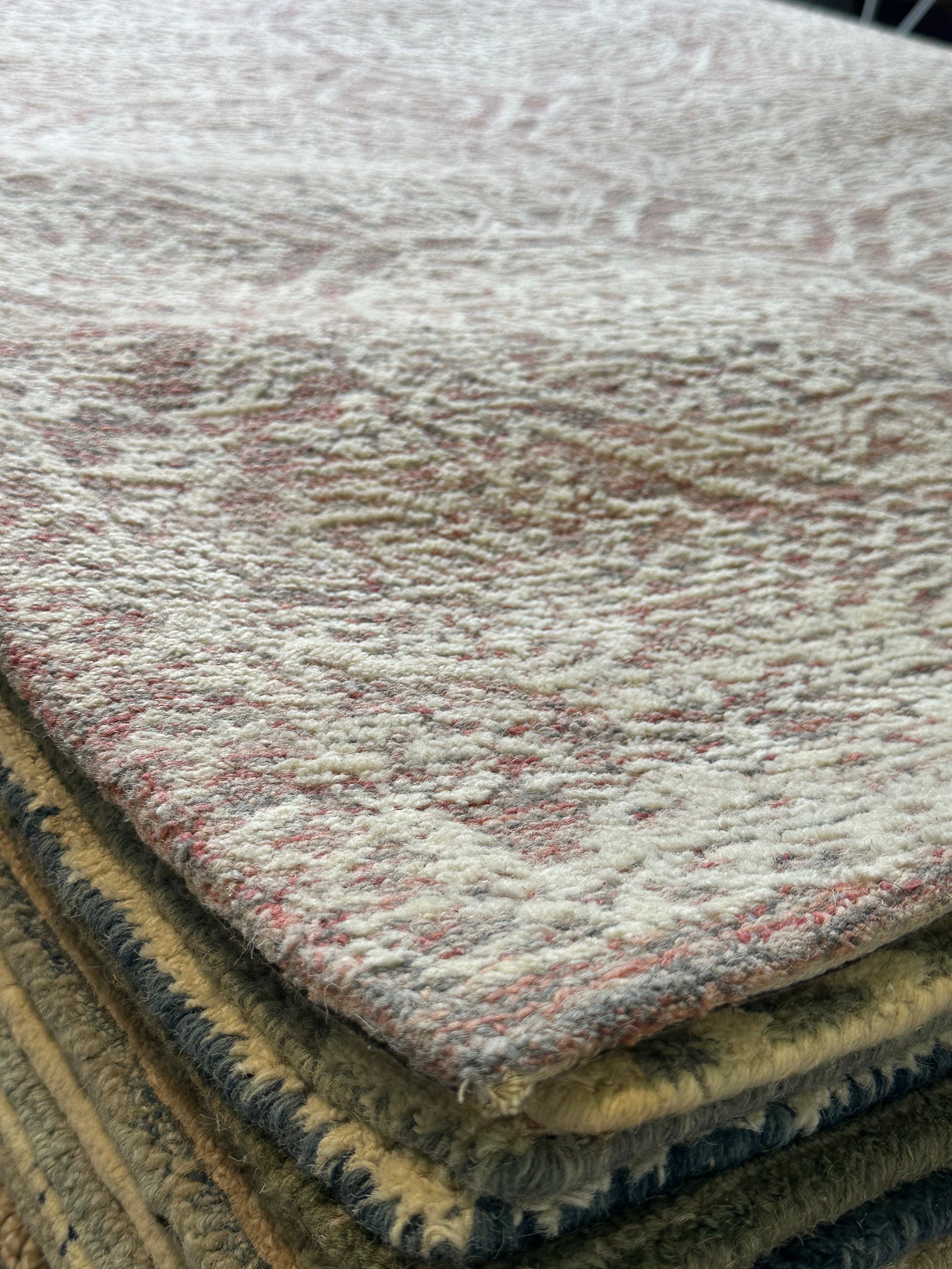 Badass Baxter 5x8 Hand-Tufted Textured Erased