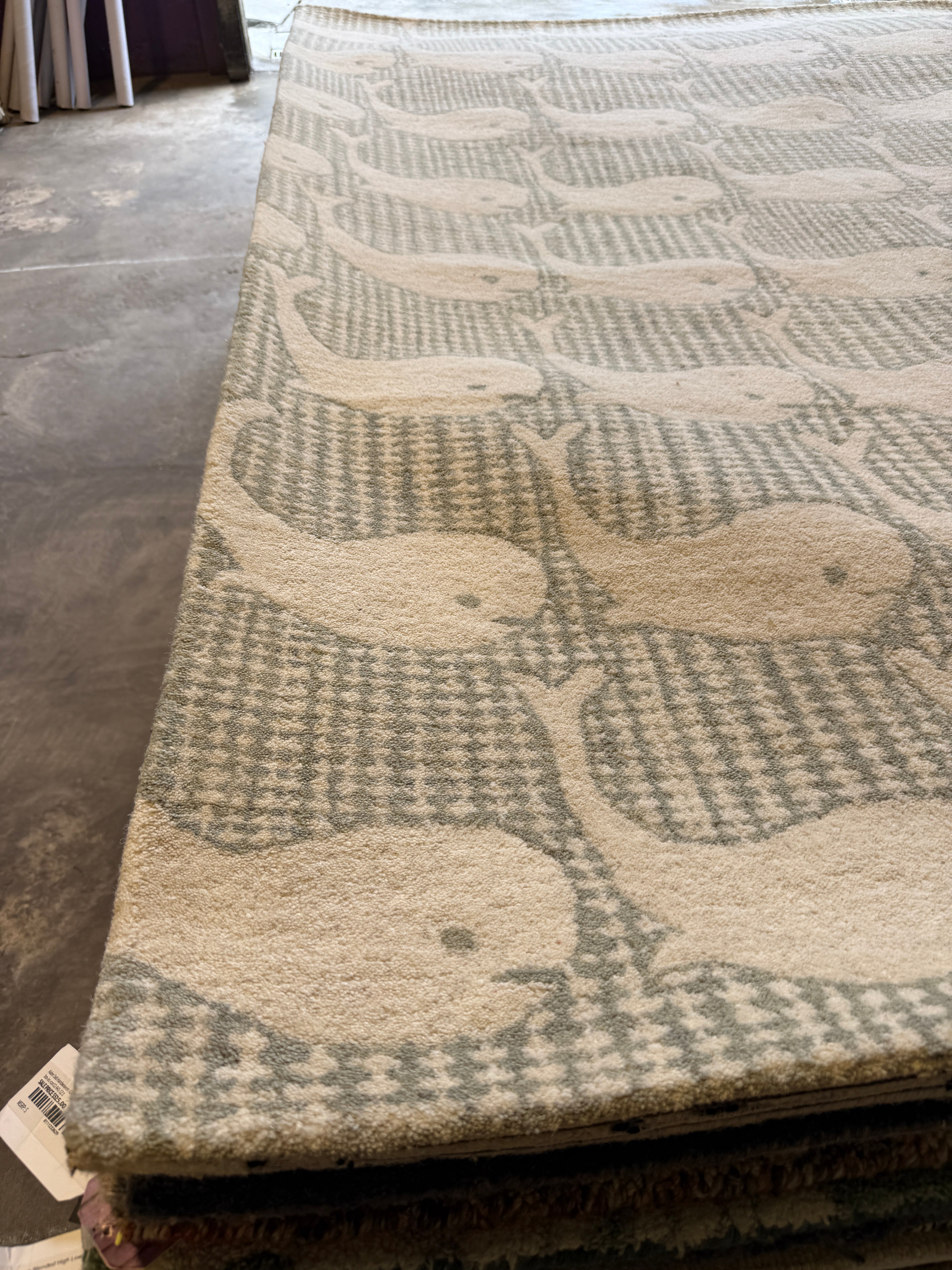 Belkis 5.3x7.6 Hand-Tufted Wool Ivory & Grey Whale