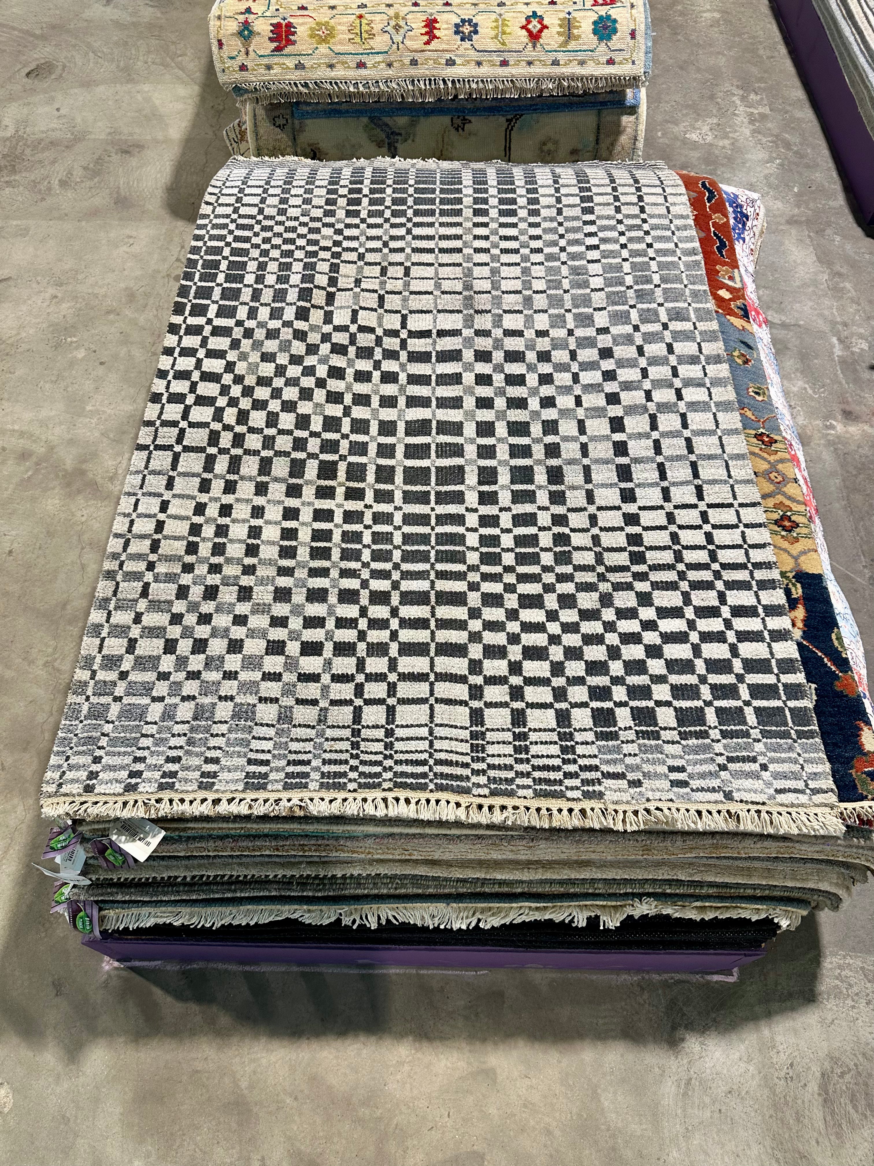 Harrison Xu 4x6 Grey Hand-Knotted Modern Rug