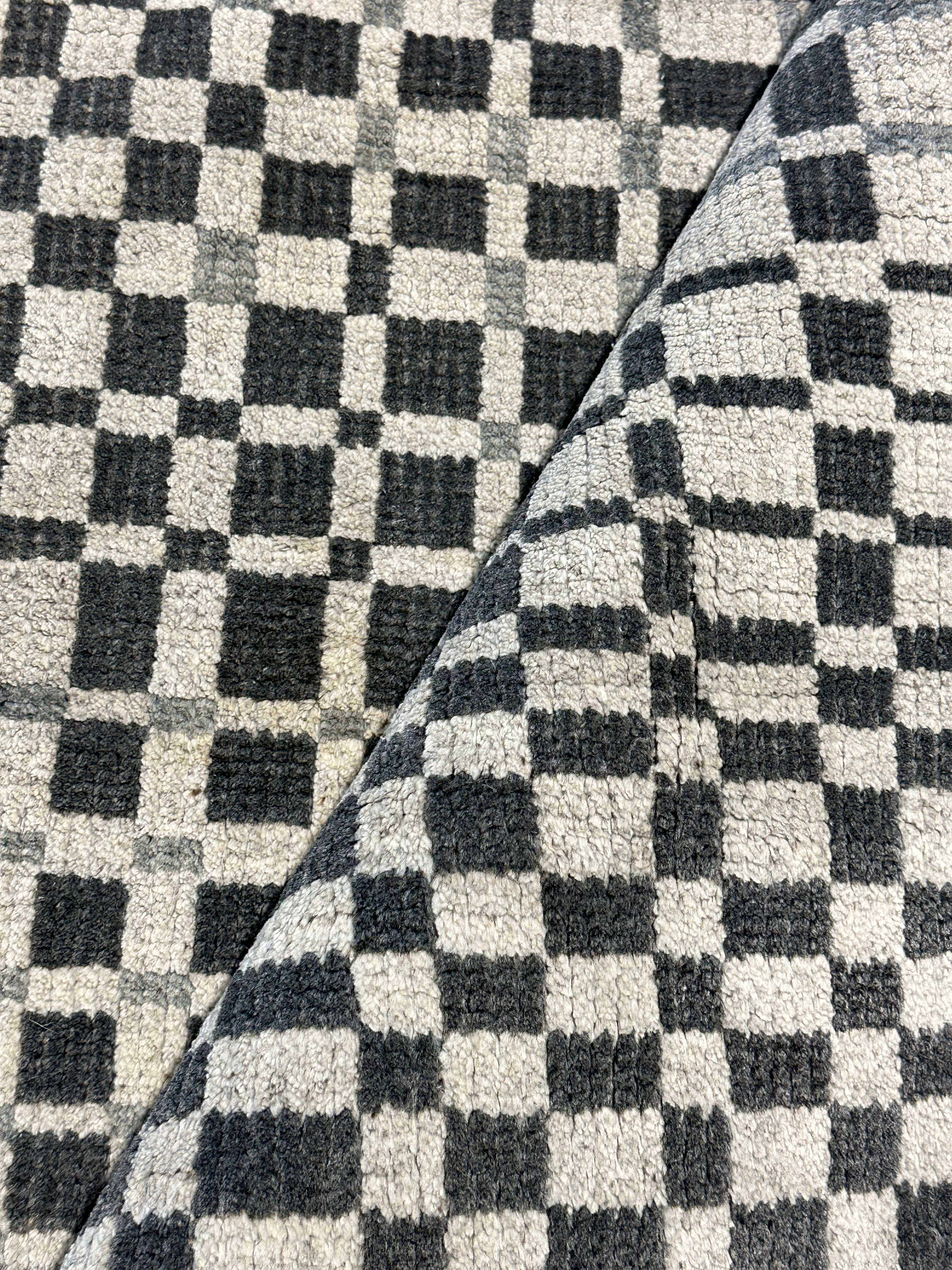 Harrison Xu 4x6 Grey Hand-Knotted Modern Rug