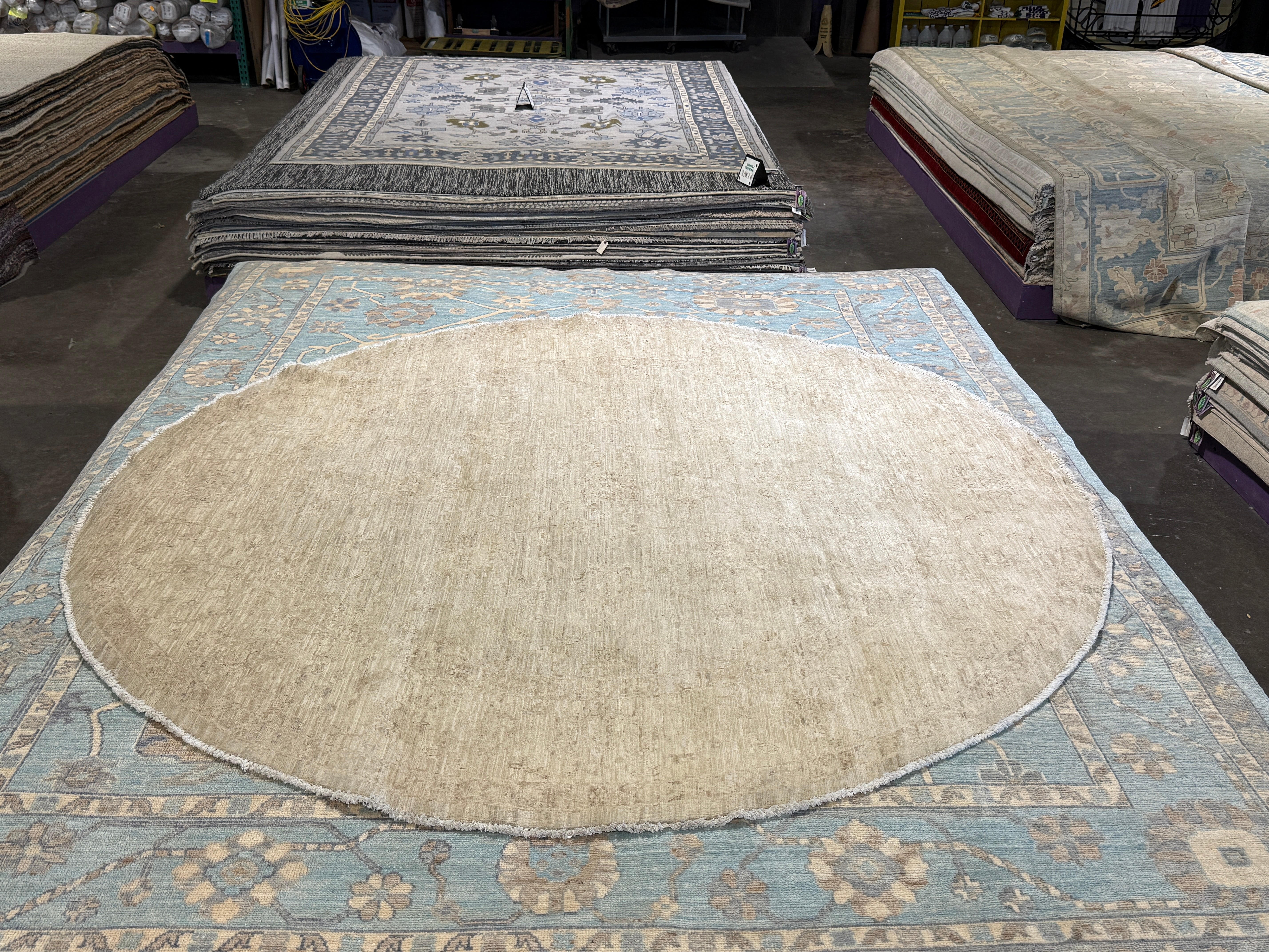 Sadie Sink 8x8 Afghani Khotan Cream Rug