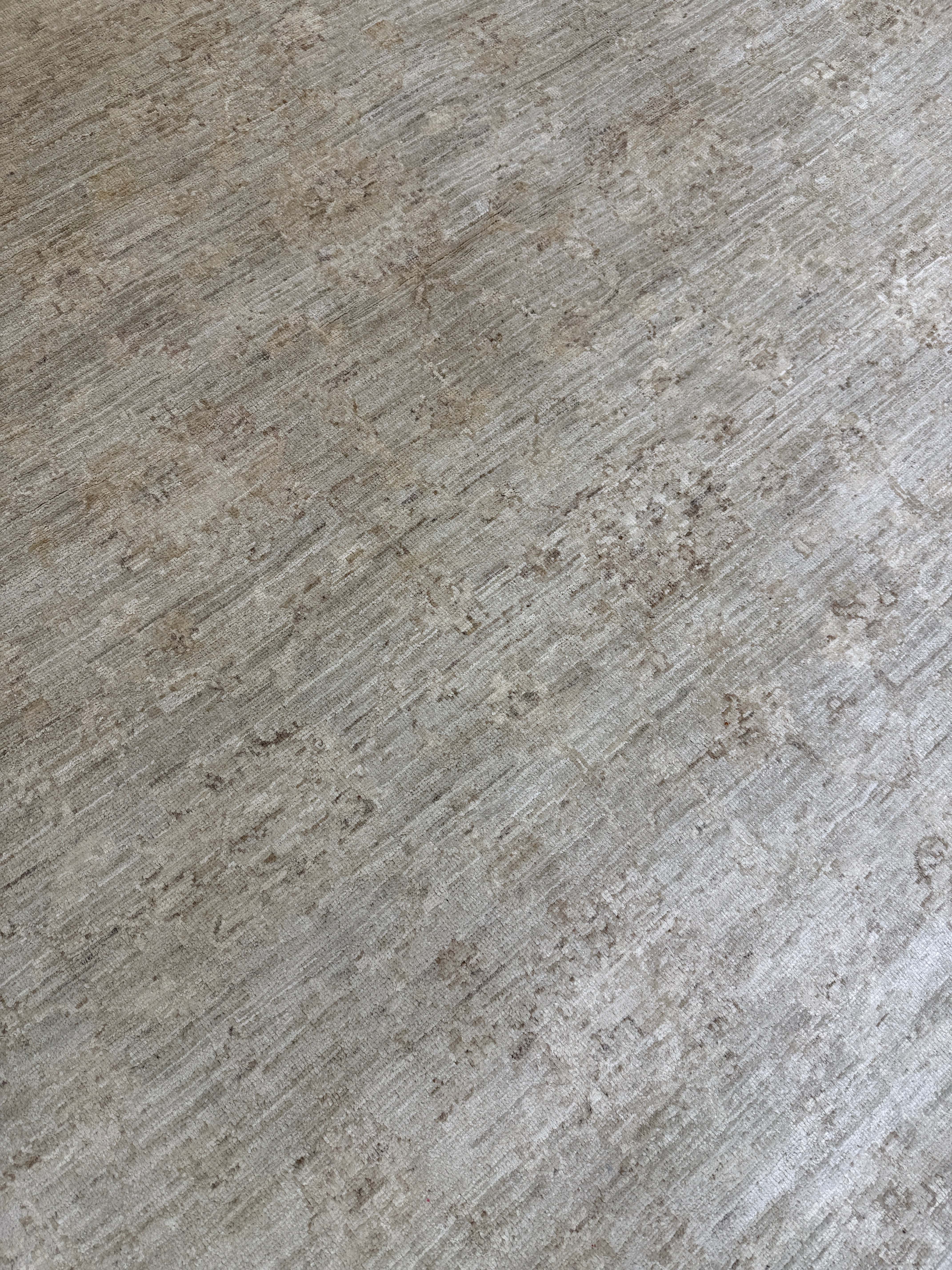 Sadie Sink 8x8 Afghani Khotan Cream Rug