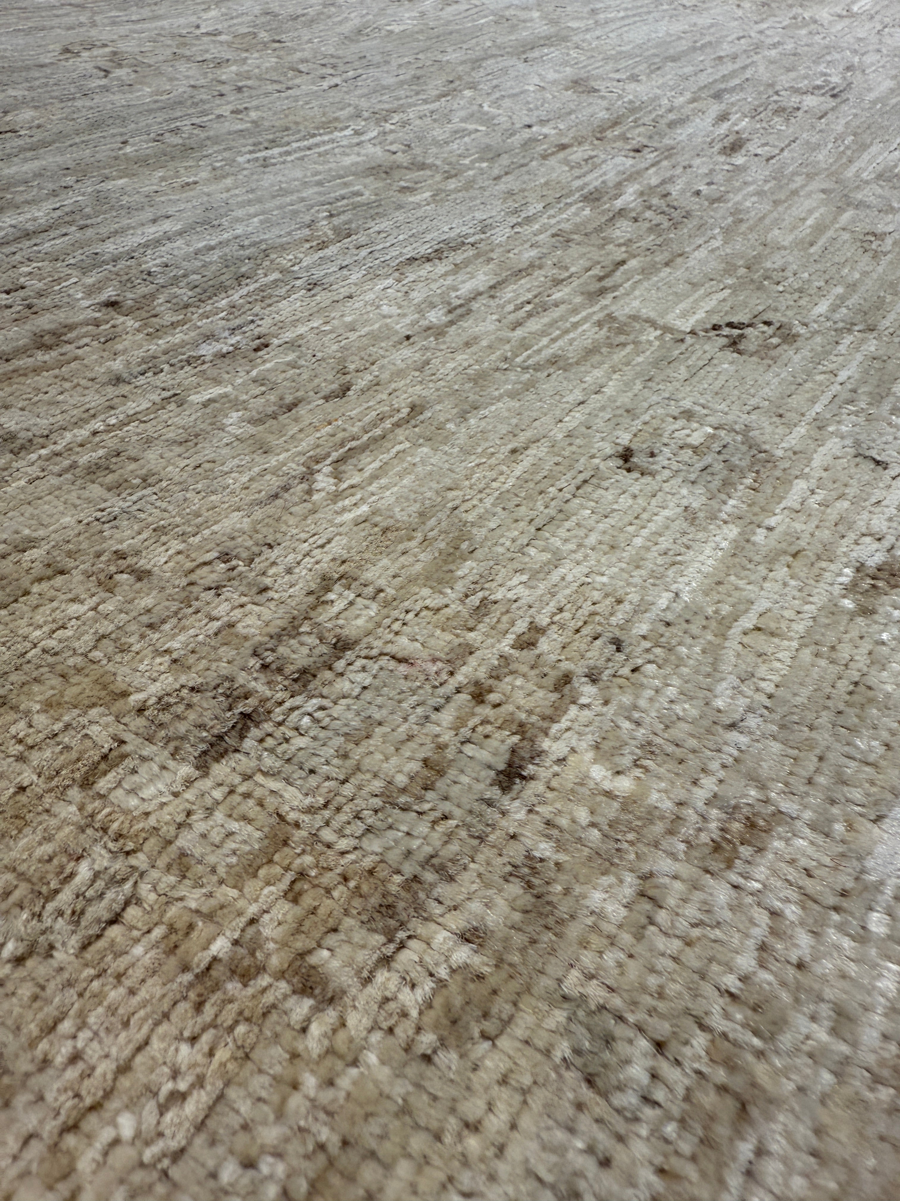 Sadie Sink 8x8 Afghani Khotan Cream Rug