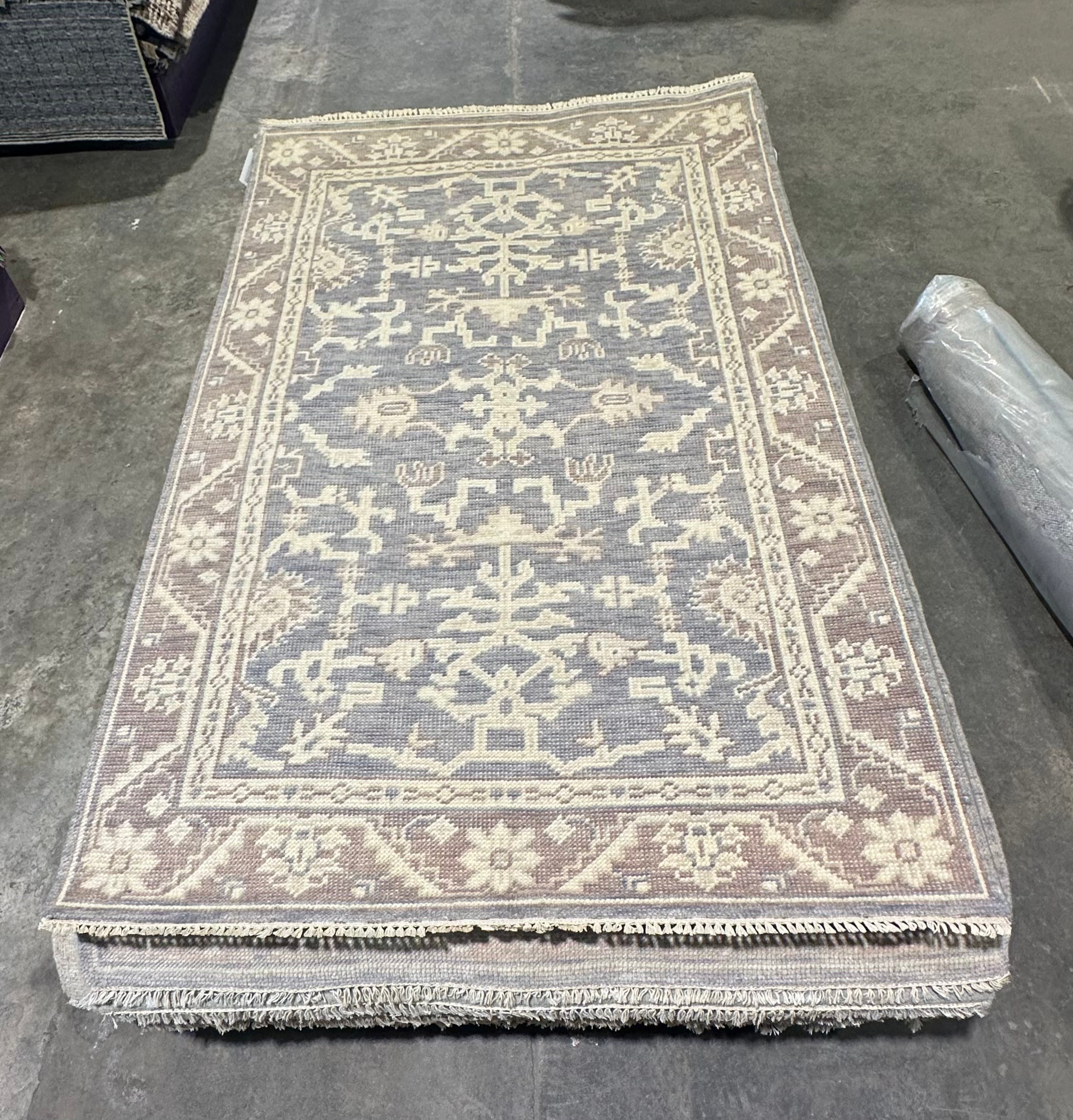 Vincenza 4x6 Grey & Silver Oushak