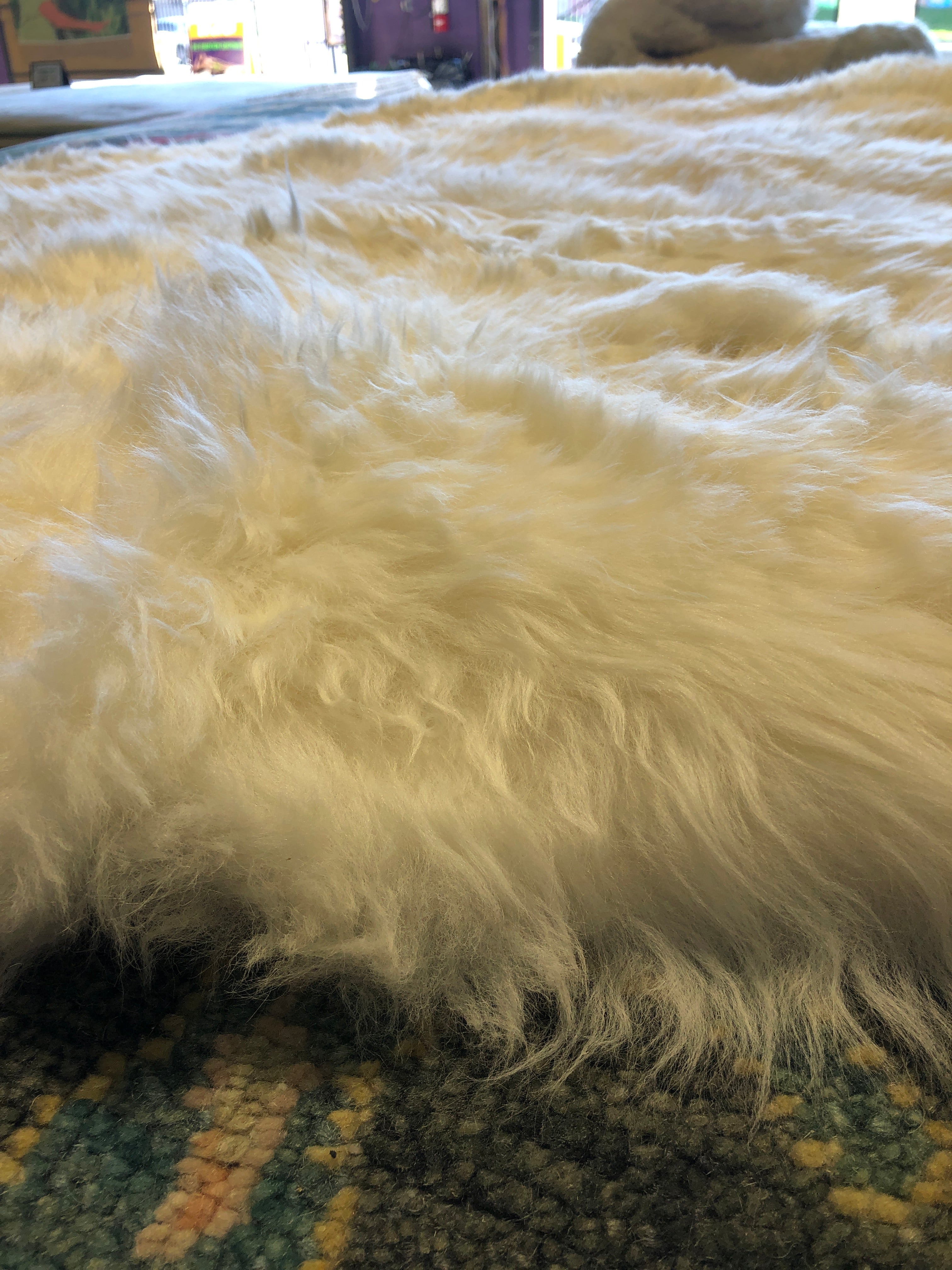 Round 4' White Sheepskin Rug