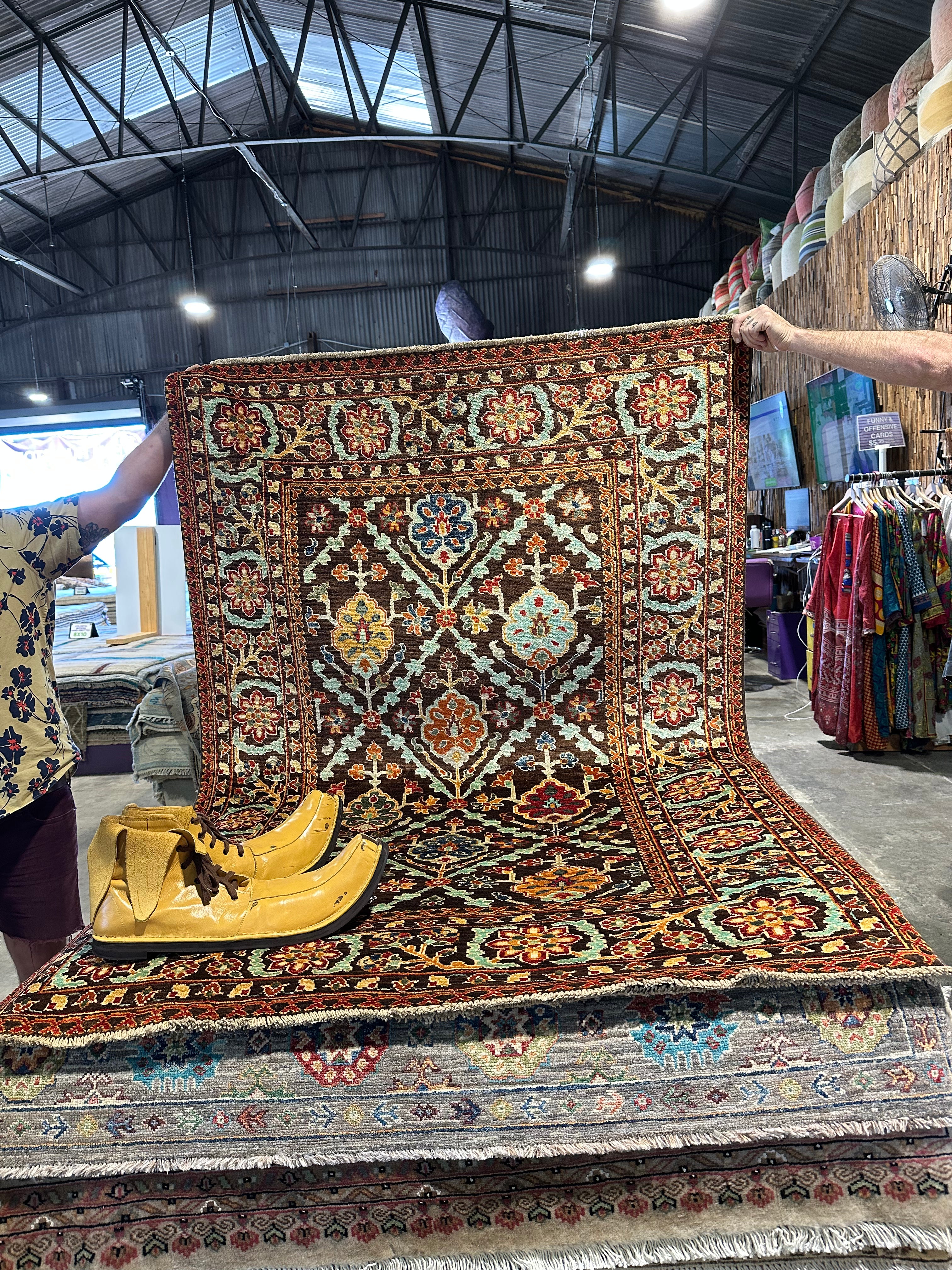 Julia Finch 4x6 Afghani Sultani