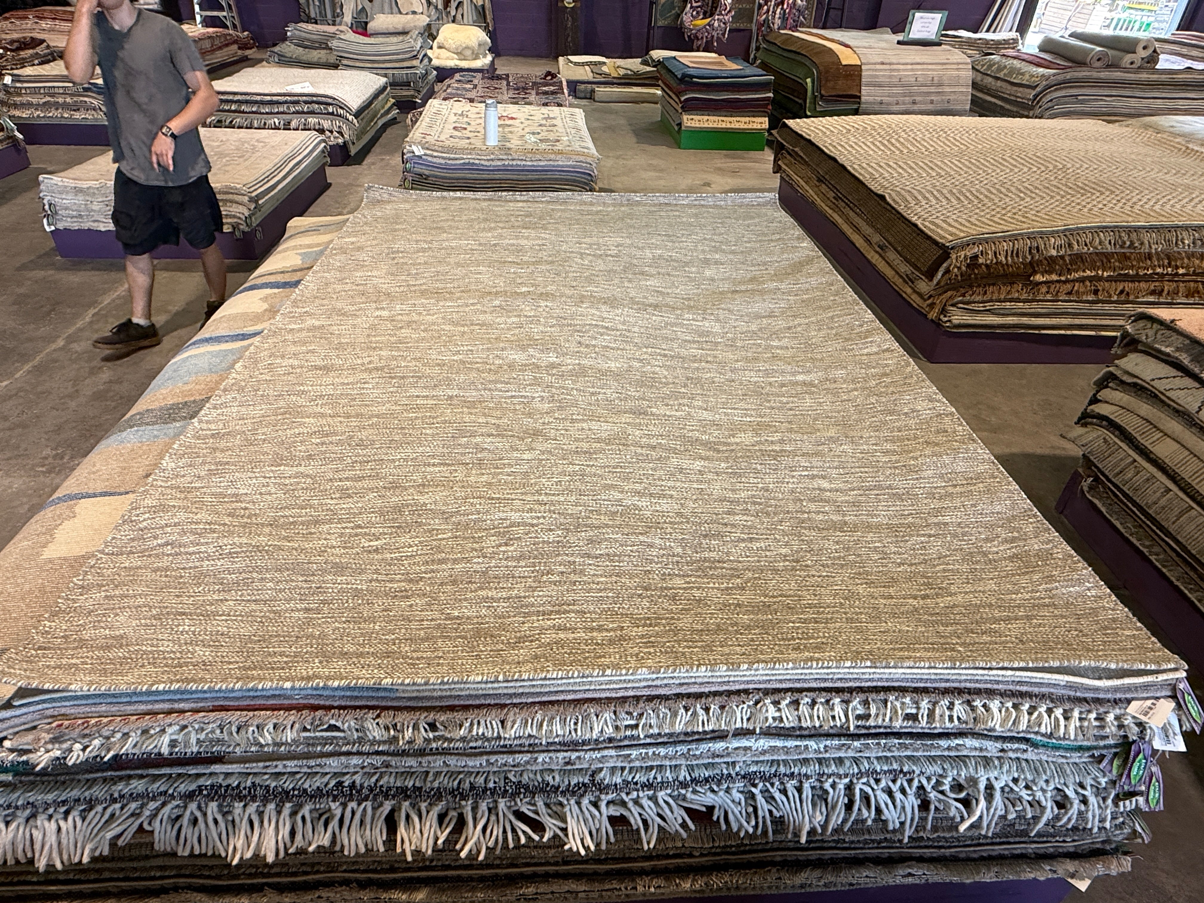 Matt Labagh 6.9x9.6 Light Grey Handwoven Modern Rug