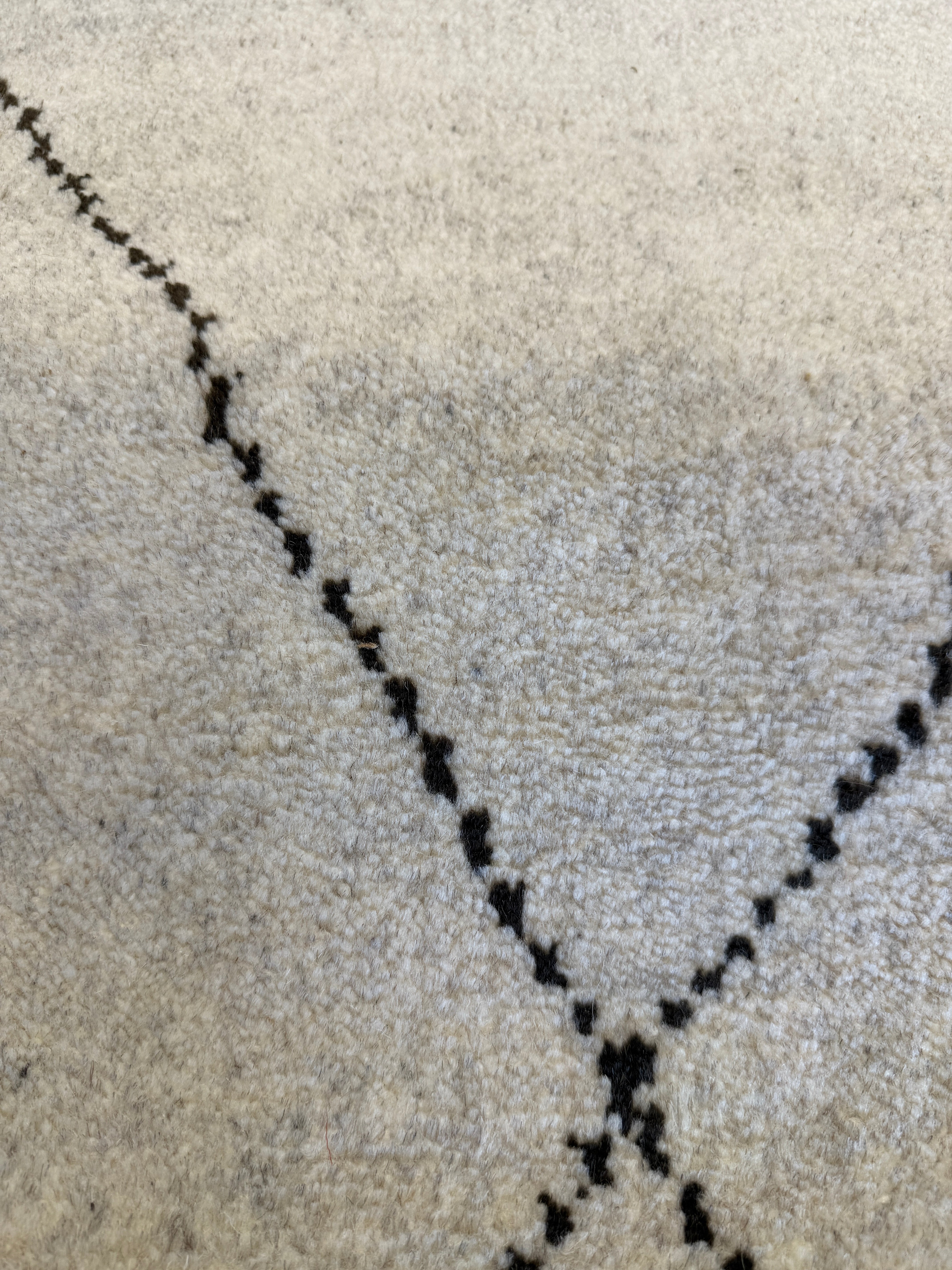 François Arnaud Beige Hand-Knotted Moroccan Style Rug (Multiple Sizes)