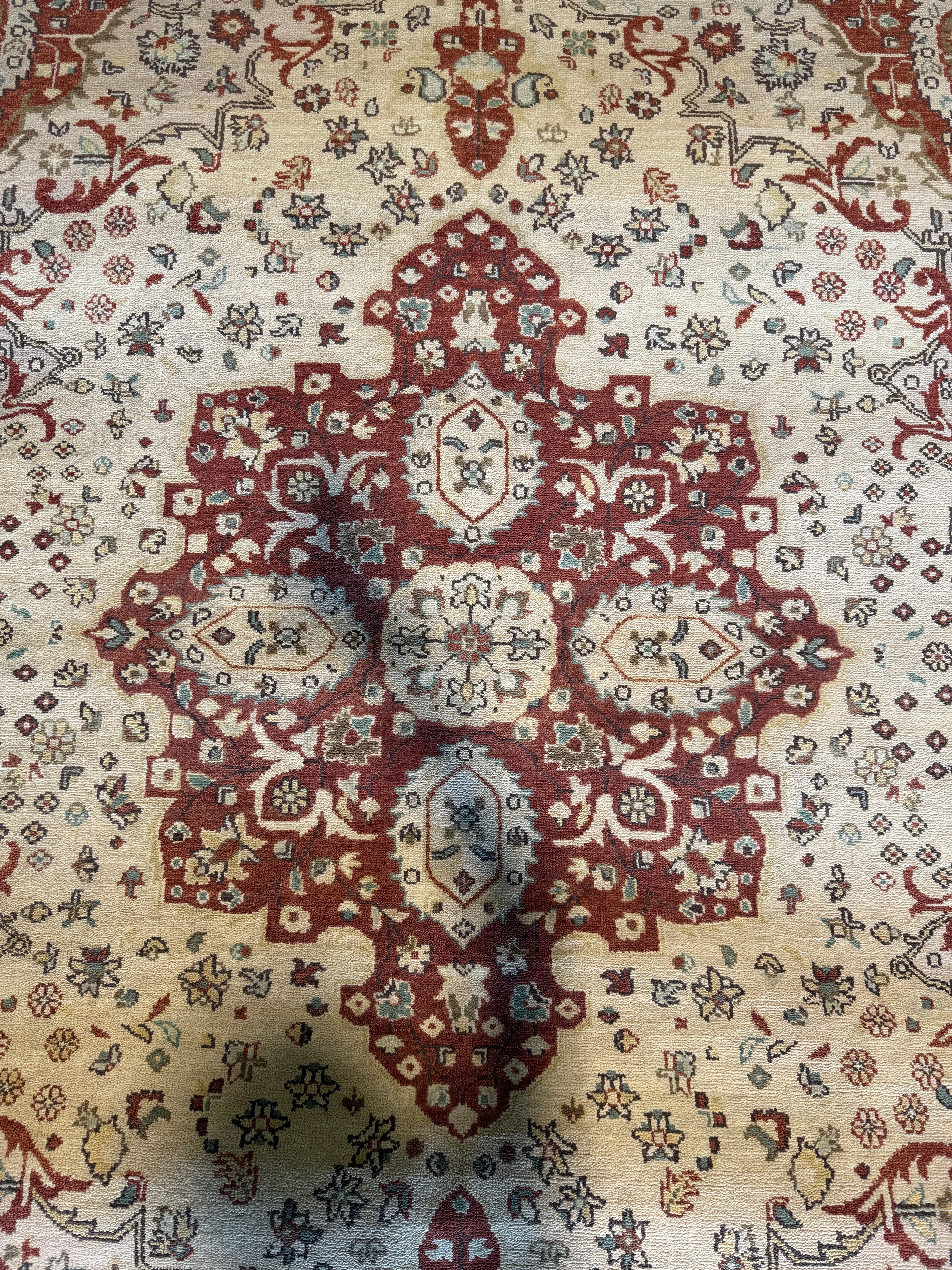 Zara Nikou Sichani 8x10 Ivory and Red Hand-Knotted Kashan Rug