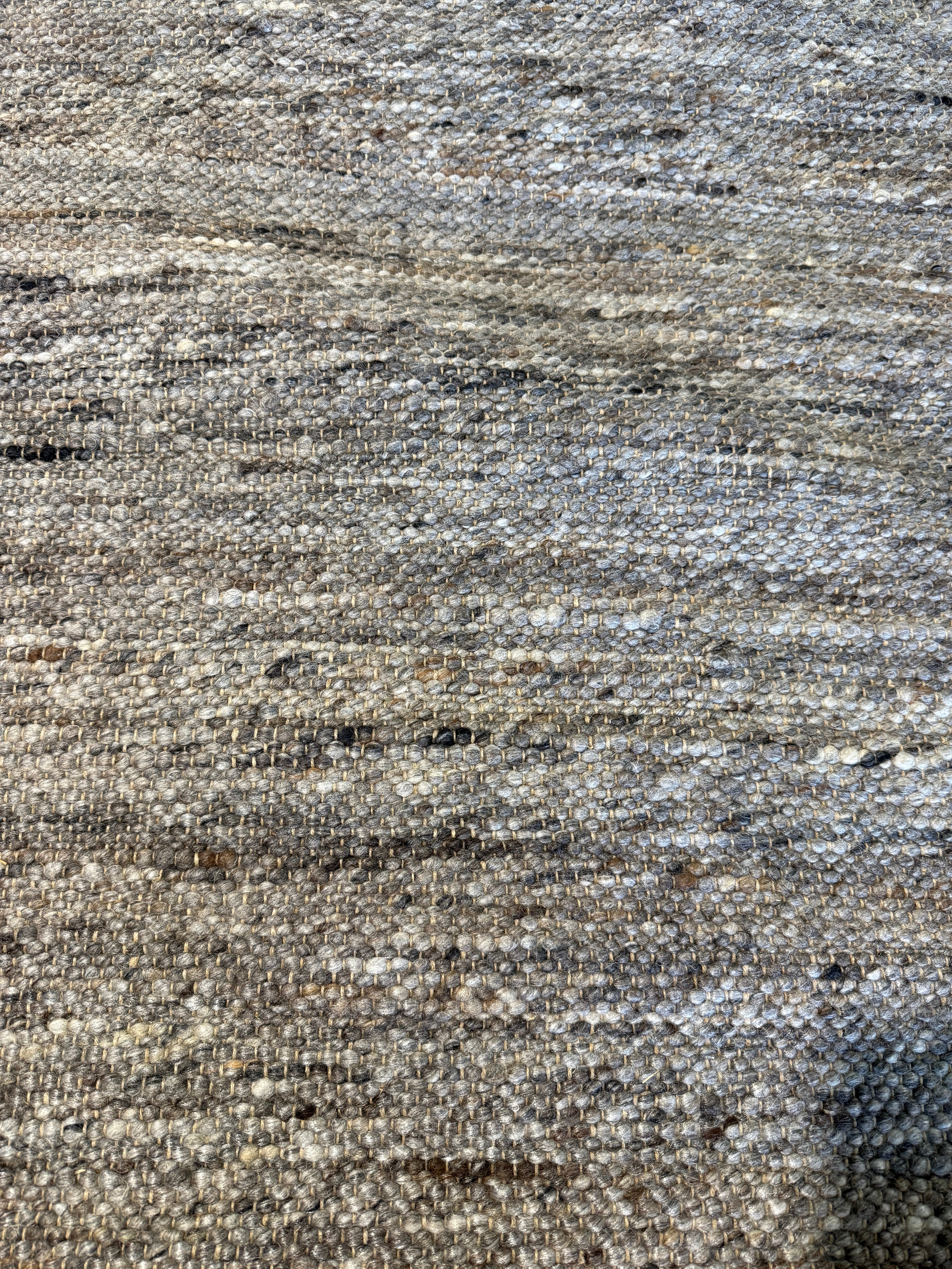 Brandon Goss 6.6x9.6 Grey Handwoven Modern Rug