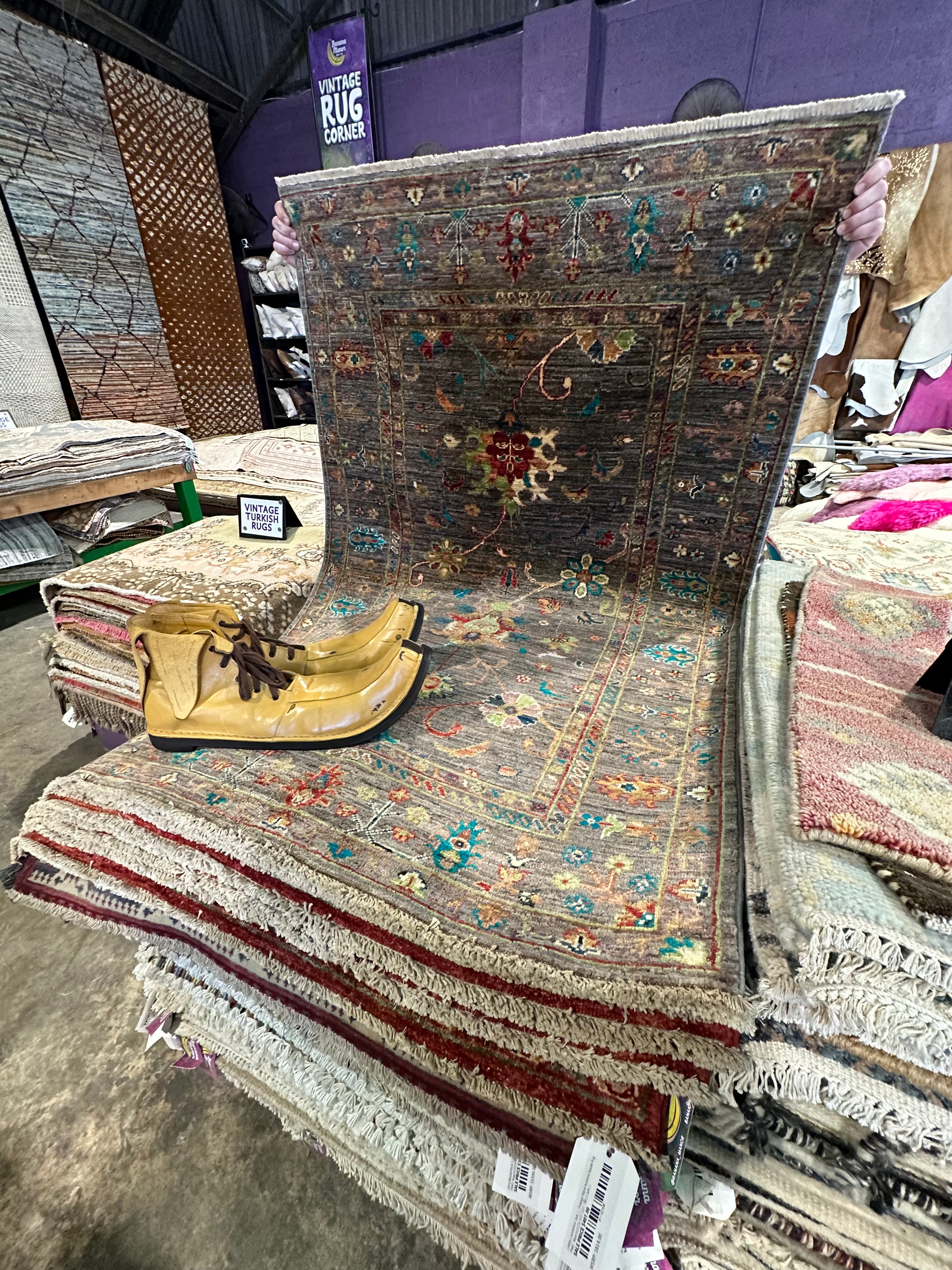 Leah Phillips 3.5x5.3 Afghani Sultani