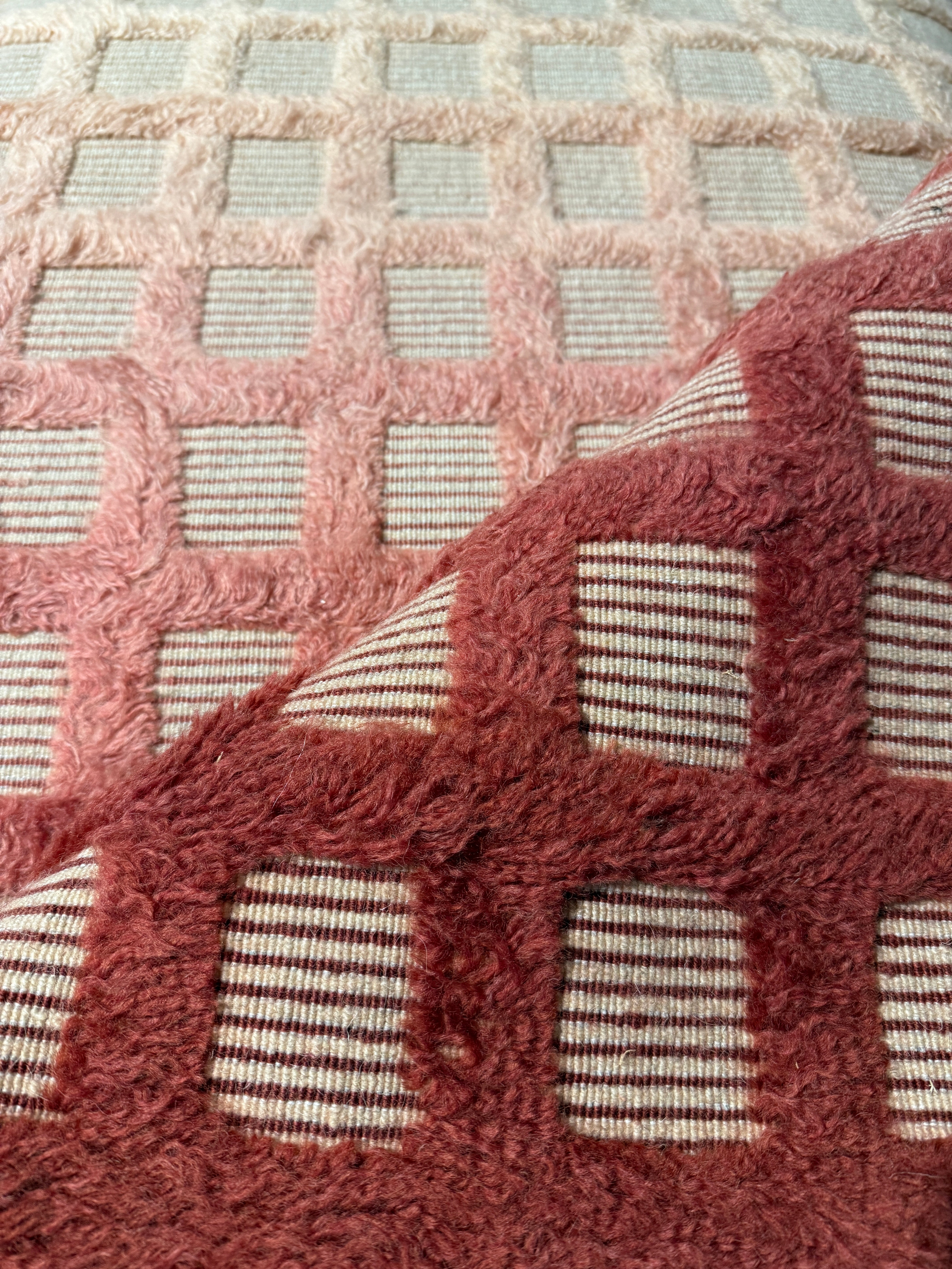 Pawlie 3.6x9.6 Red Handwoven Modern Runner