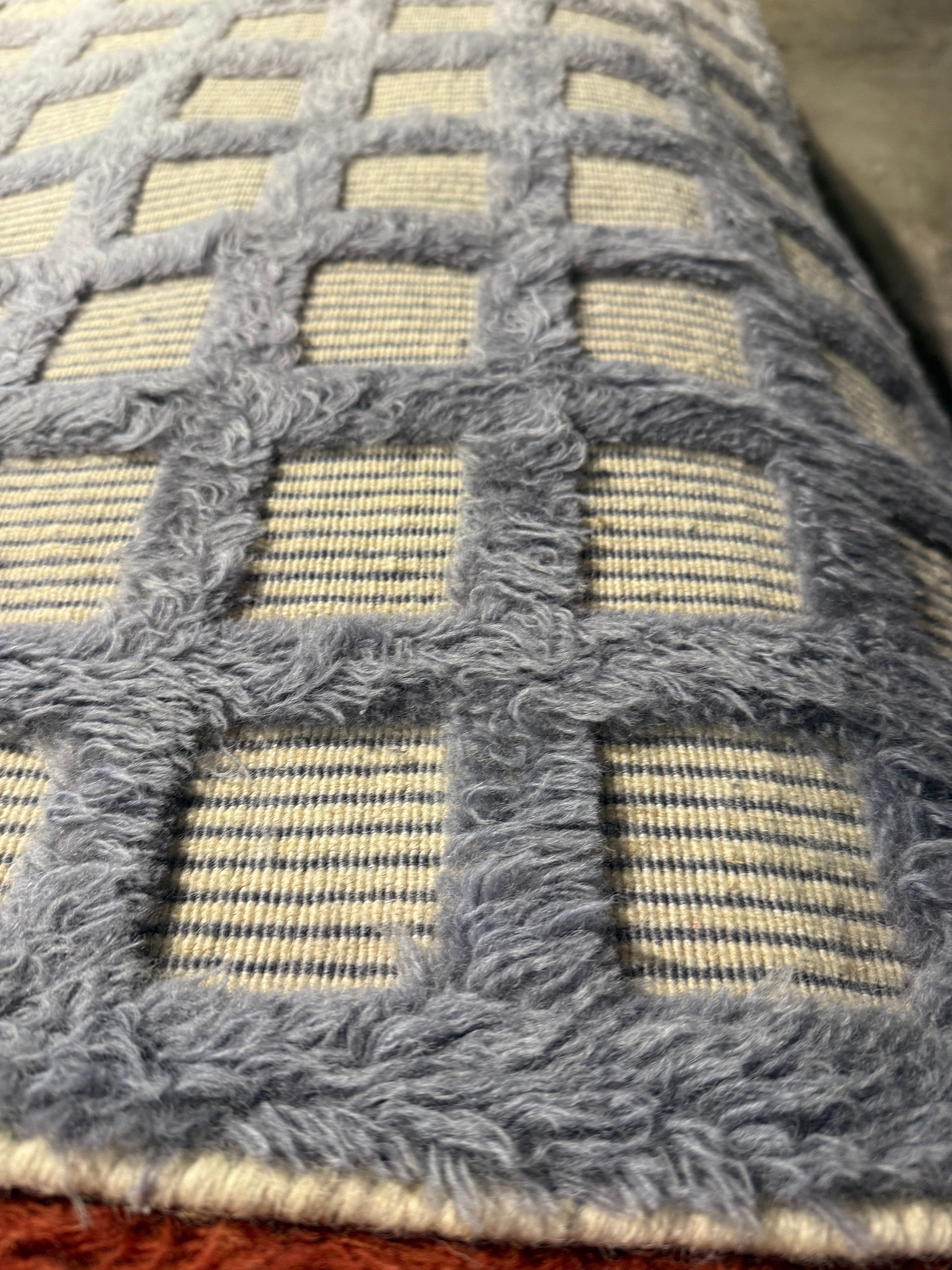 Billiana Extra Grande3.6x9.6 Grey Handwoven Modern Runner