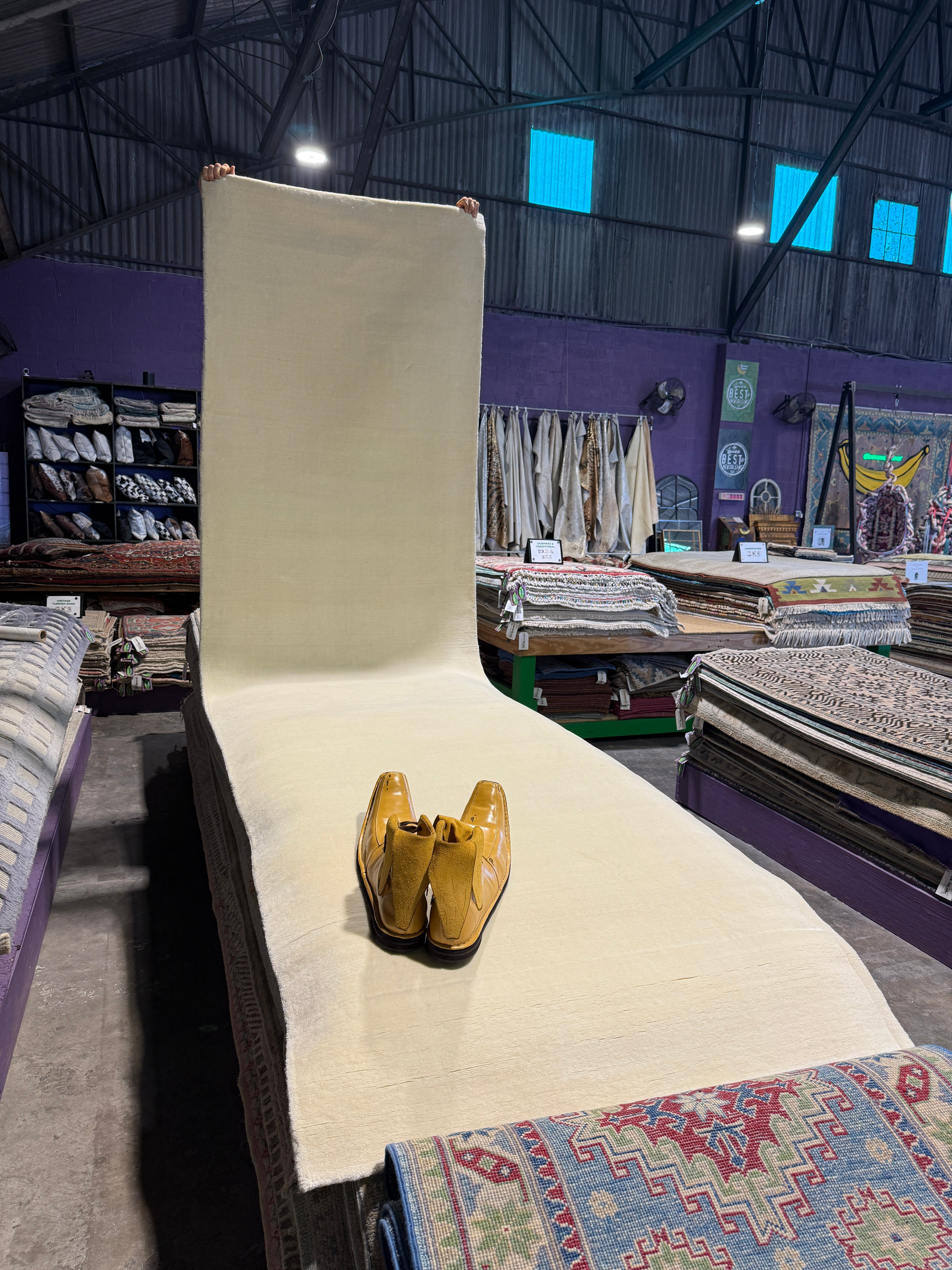 Shayn Walker Ivory Hand-Knotted Modern Runner (Multiple Sizes)