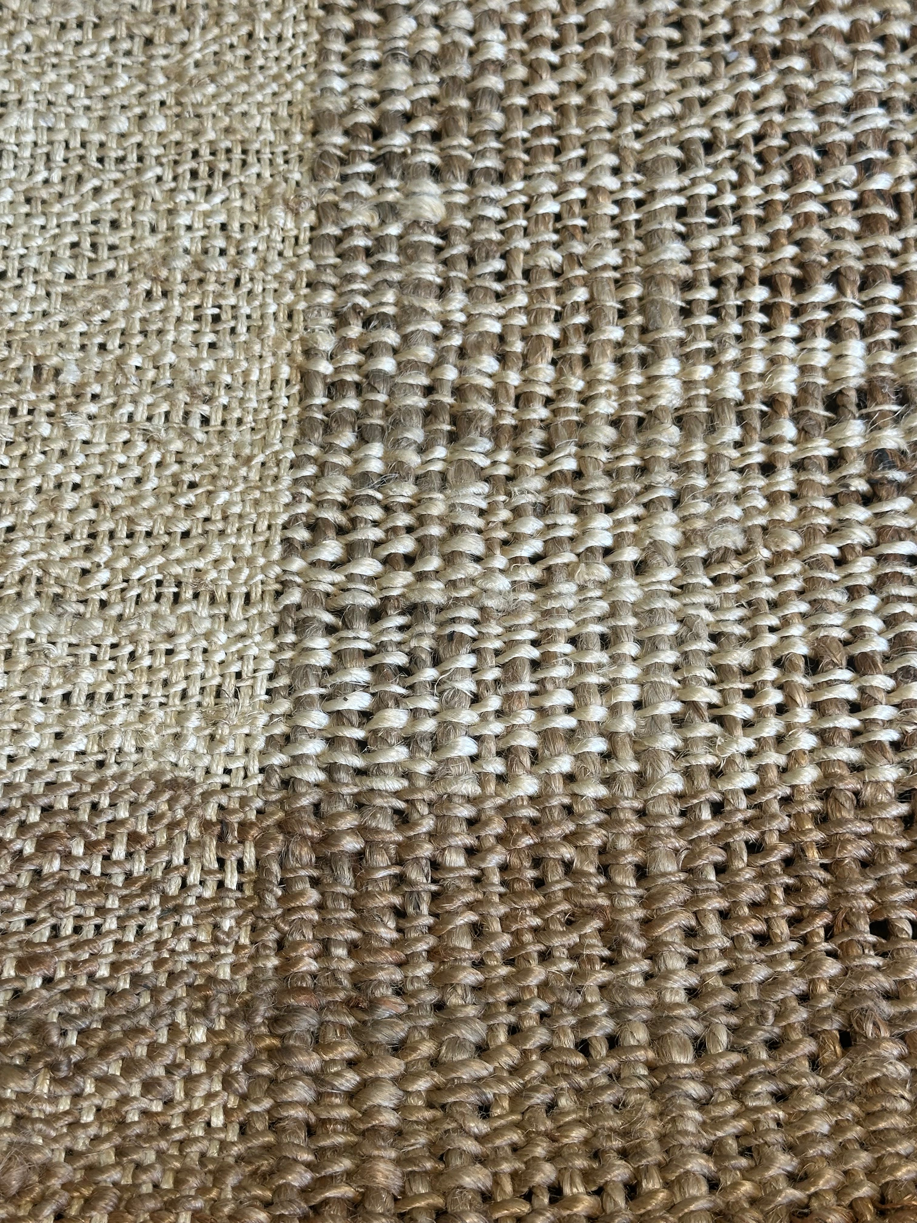 Gozer 5.3x7.6 Handwoven Natural Jute Rug