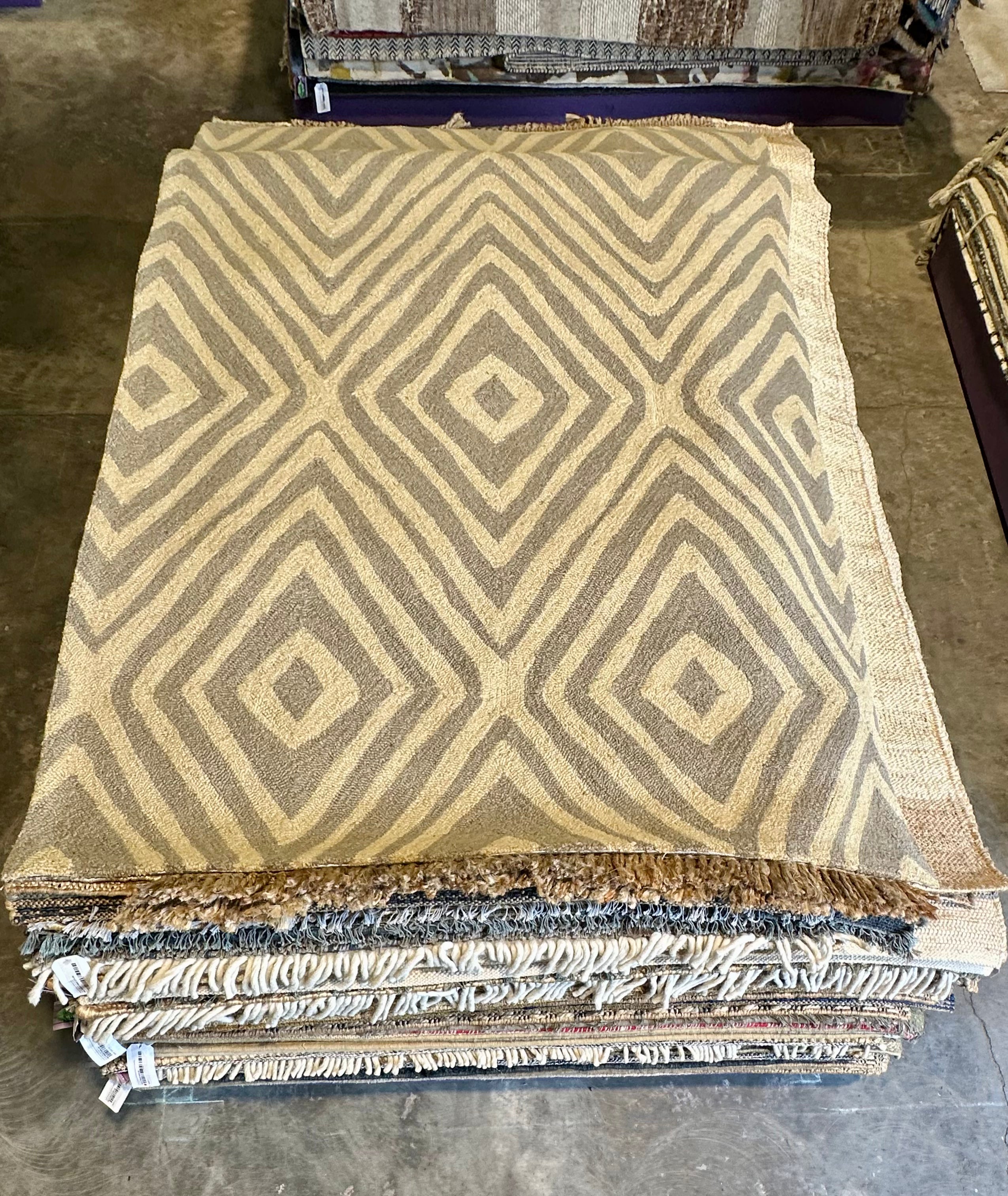 Johnny LaRue Handwoven Beige and Brown Jute Rug (Multiple Sizes)