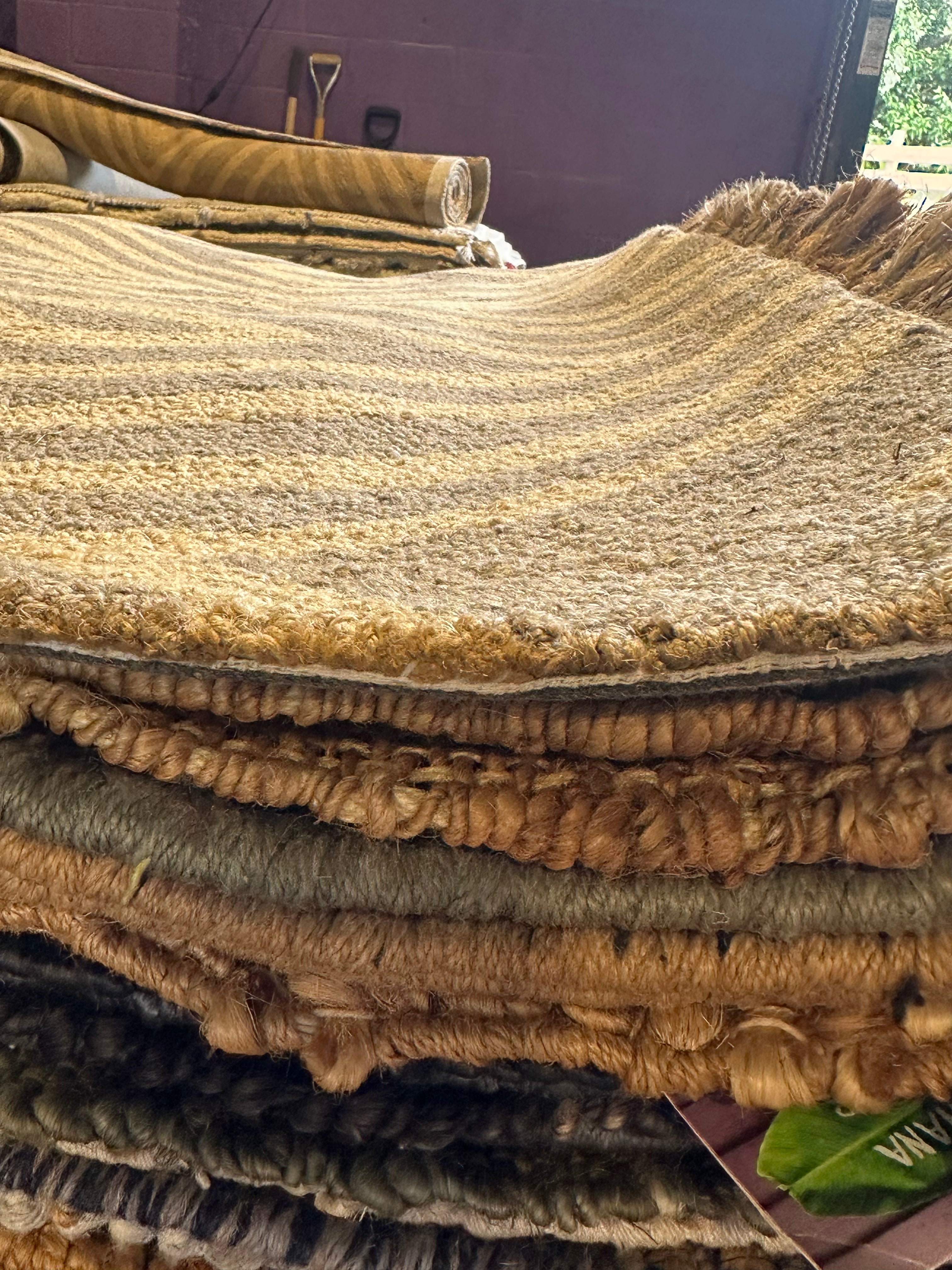 Johnny LaRue Handwoven Beige and Brown Jute Rug (Multiple Sizes)