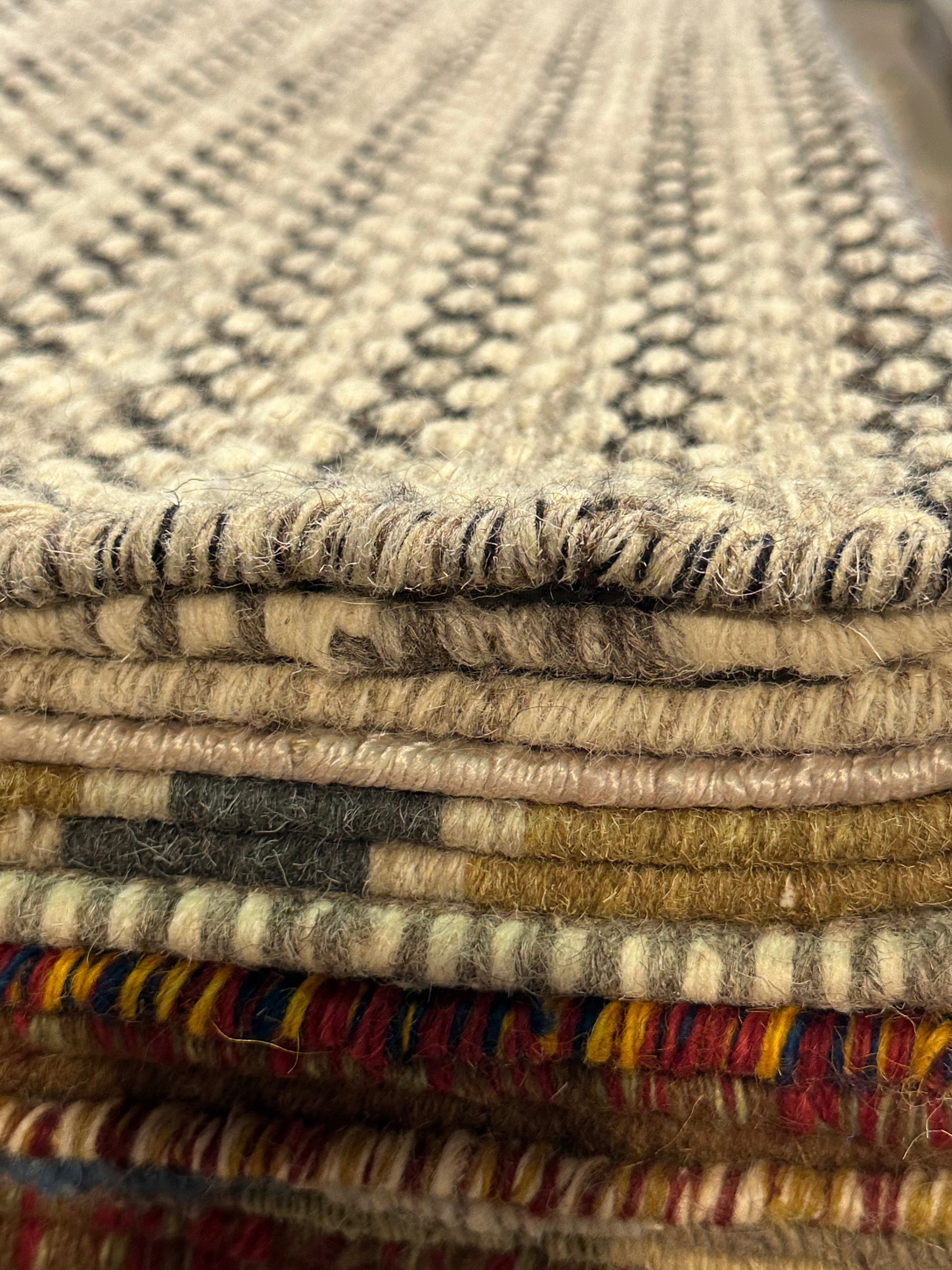 Lamplighter 4.6x6.7 Handwoven Durrie Rug (Multiple Colors)