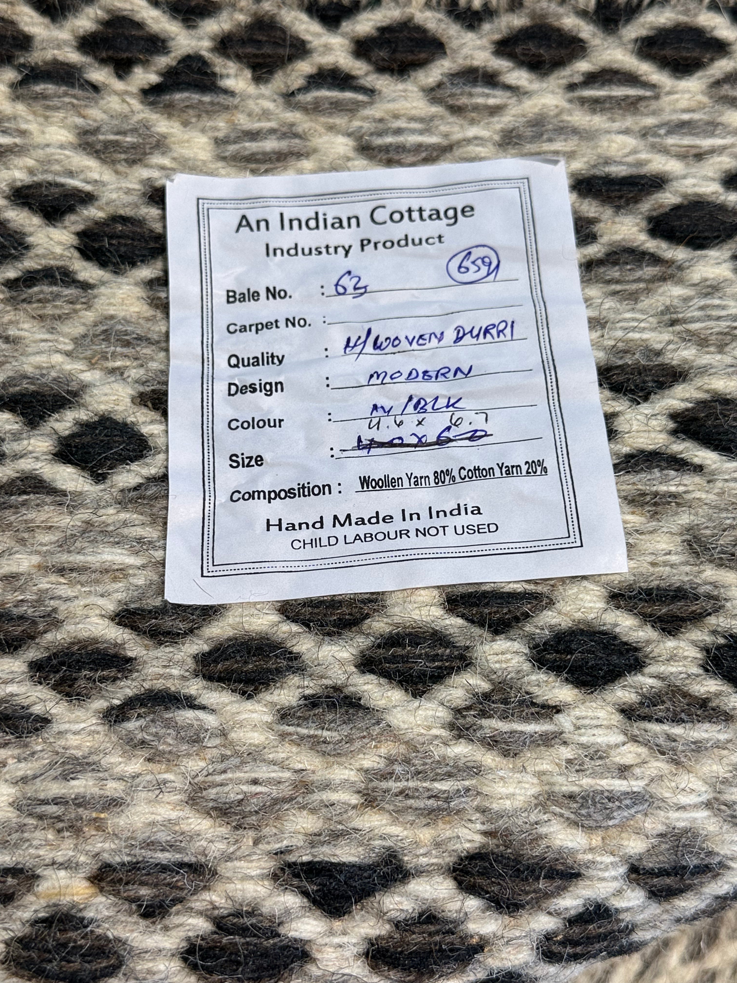 Lamplighter 4.6x6.7 Handwoven Durrie Rug (Multiple Colors)