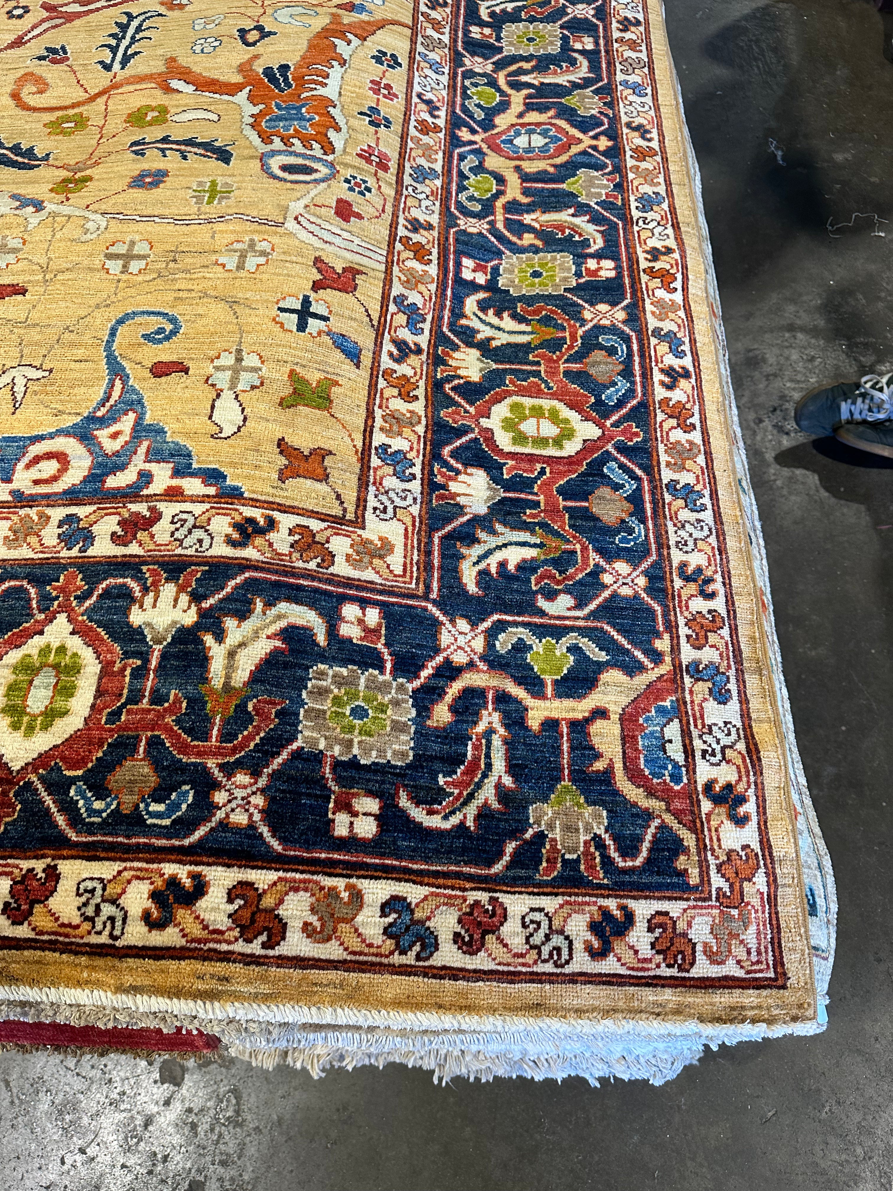 Lia Williams 8.2x9.9 Afghani Sultani
