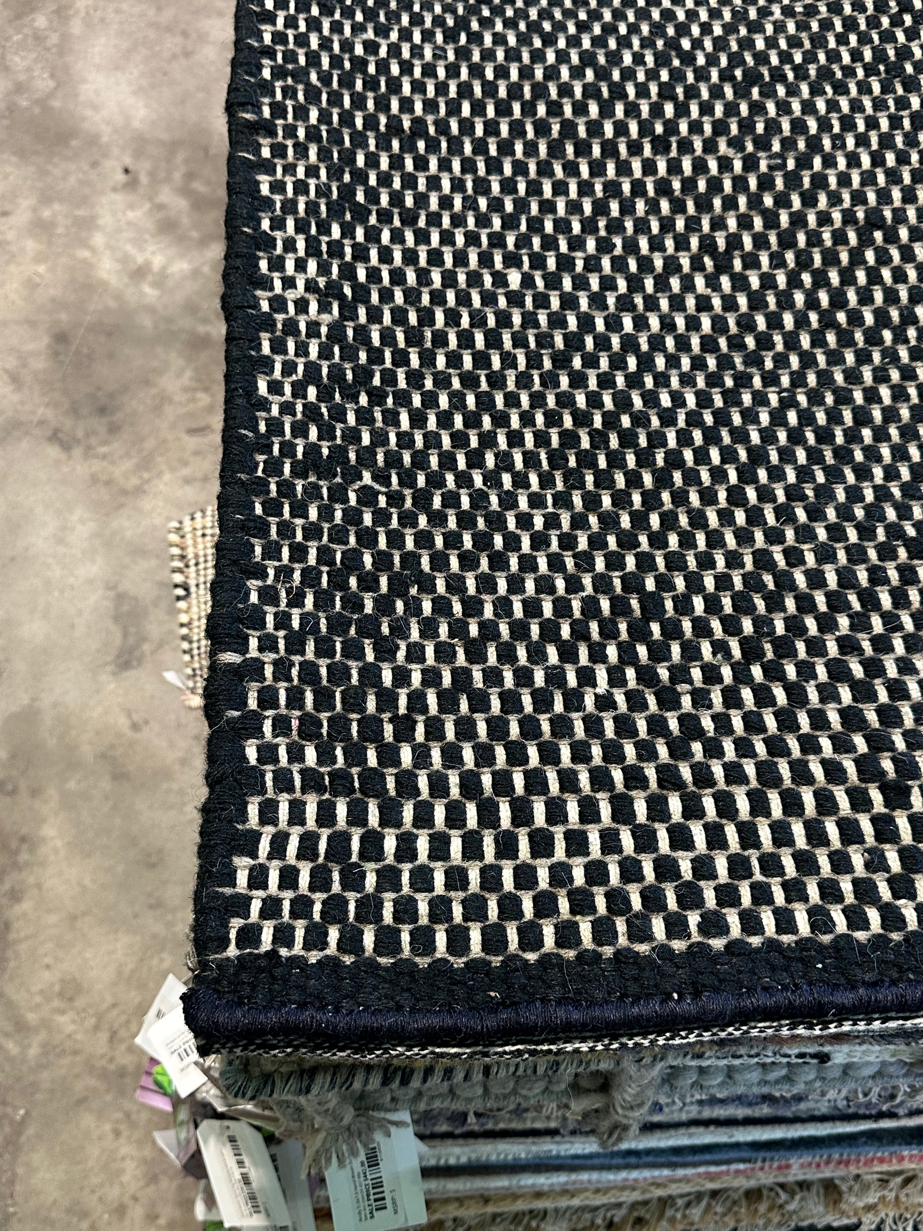 Jay 5x6.3 Black Handwoven Durrie Rug