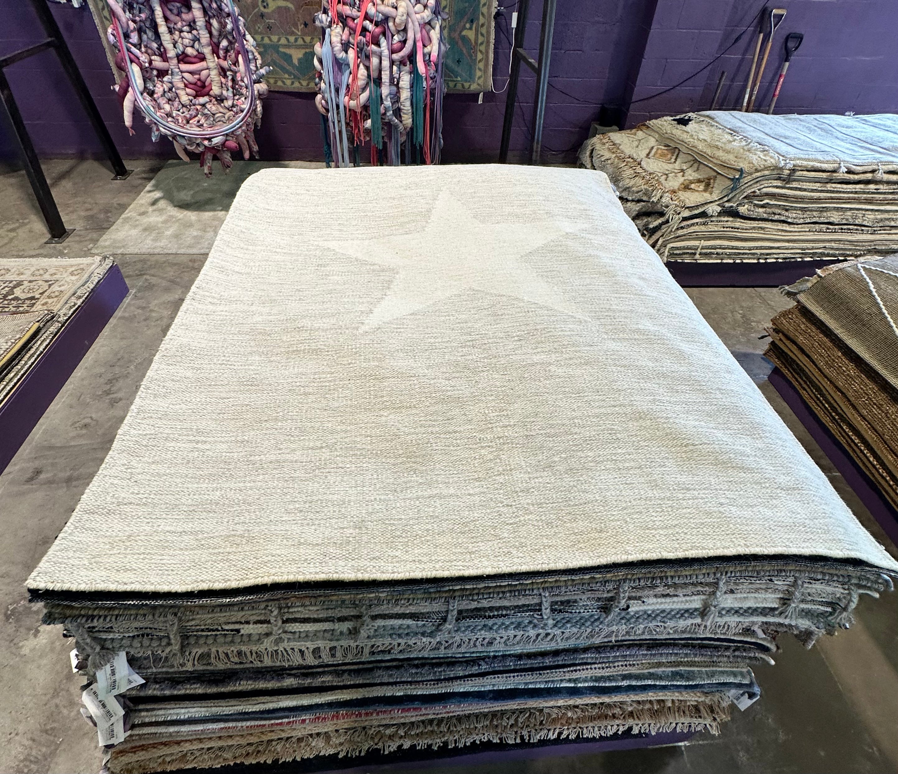 Huda 5.6x7.6 Handwoven Durrie Ivory