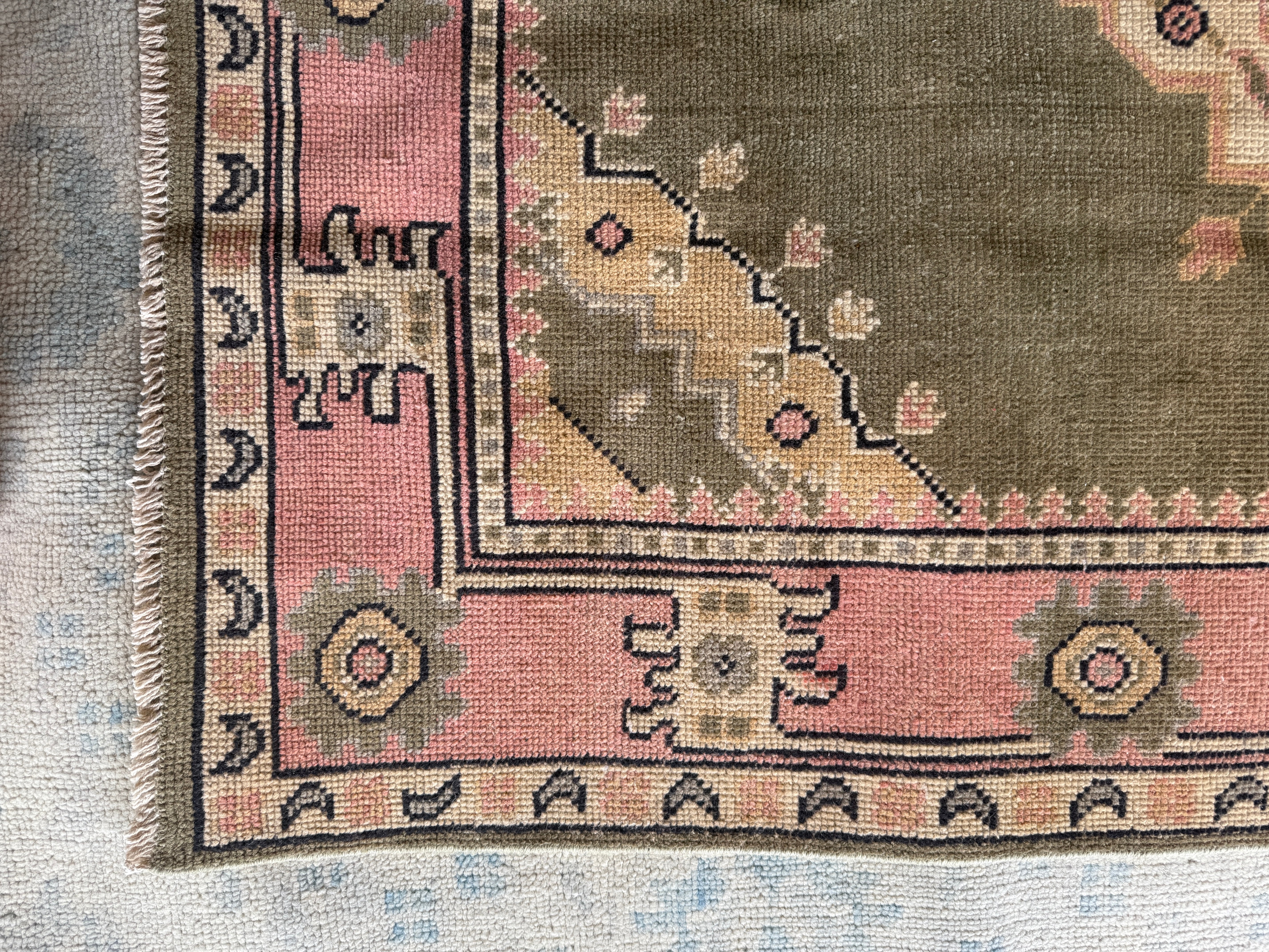 Jaden Duggar 4.2x6.2 Pink Afghani Oushak