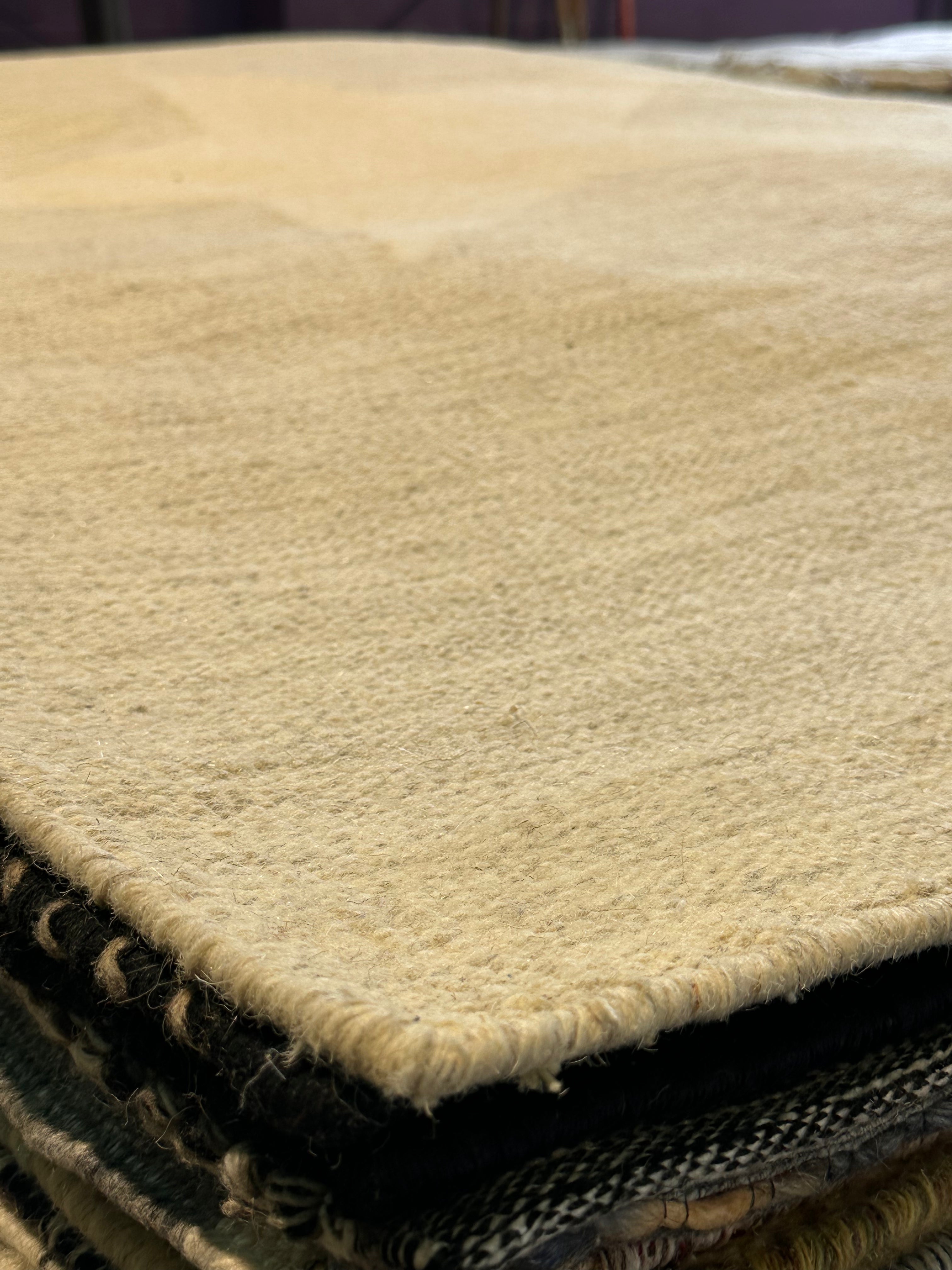 Huda 5.6x7.6 Handwoven Durrie Ivory