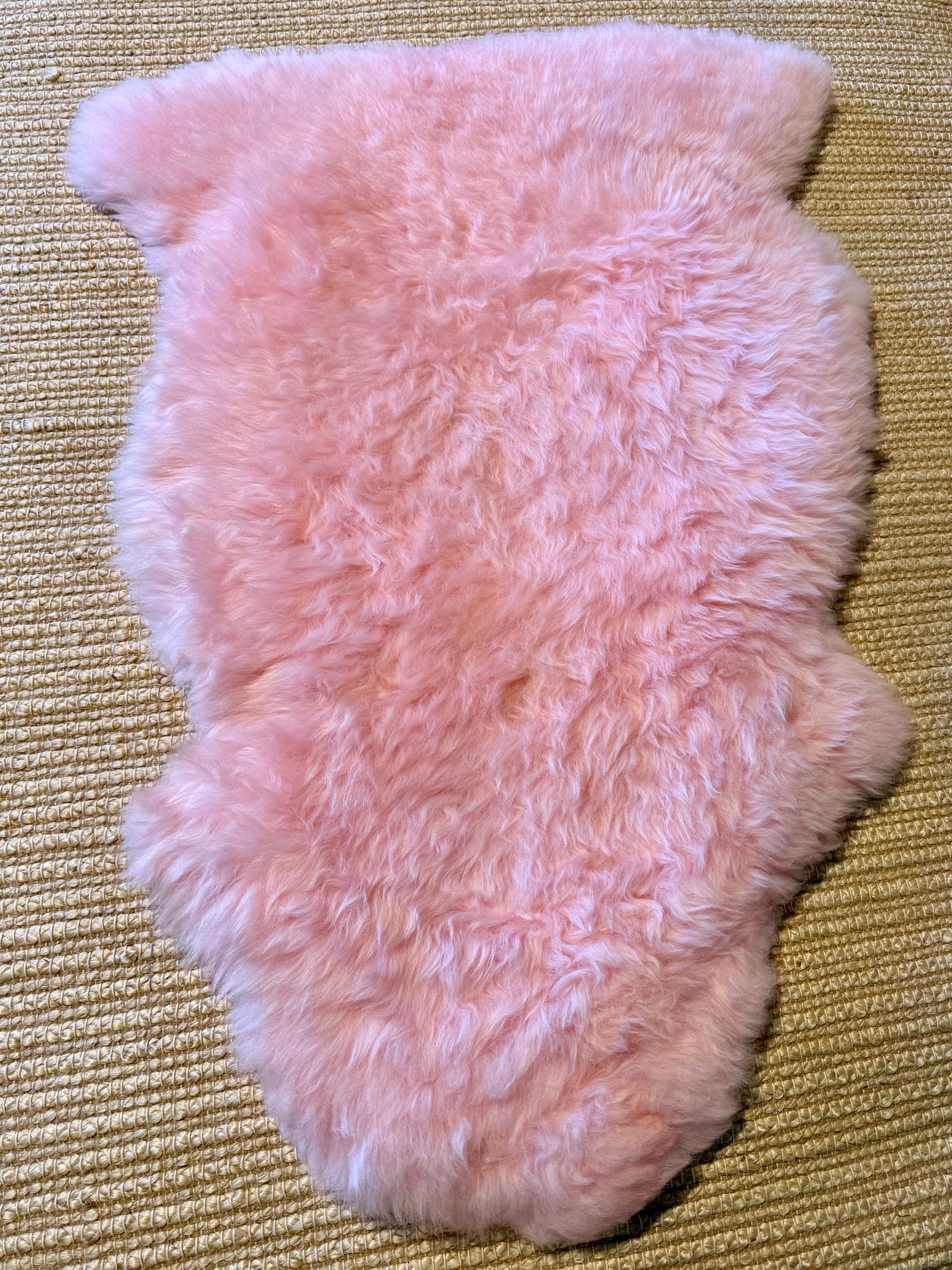 Single Pelt Light Pink Sheepskin Rug