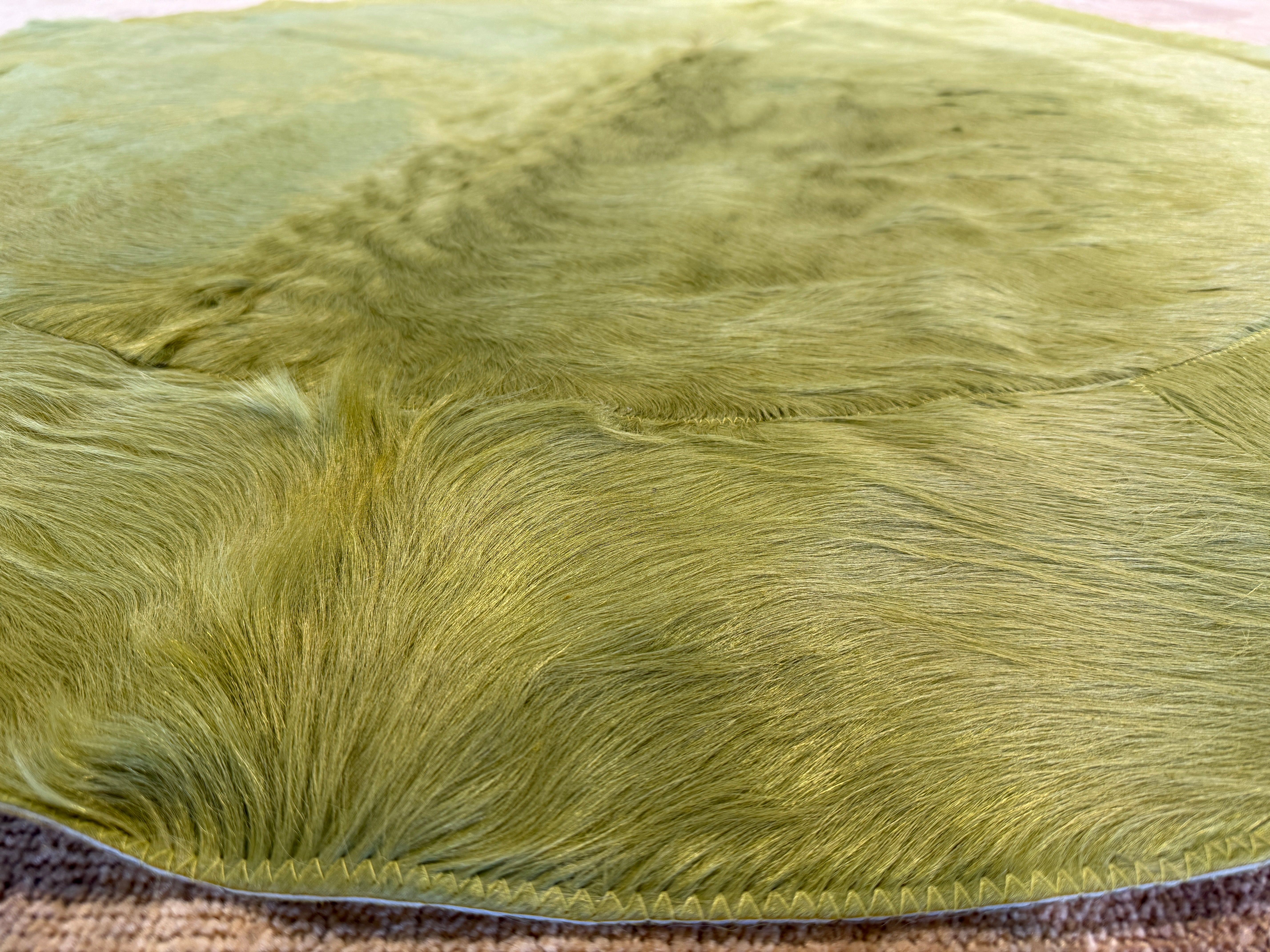 Round 5' Green Cowhide Rug