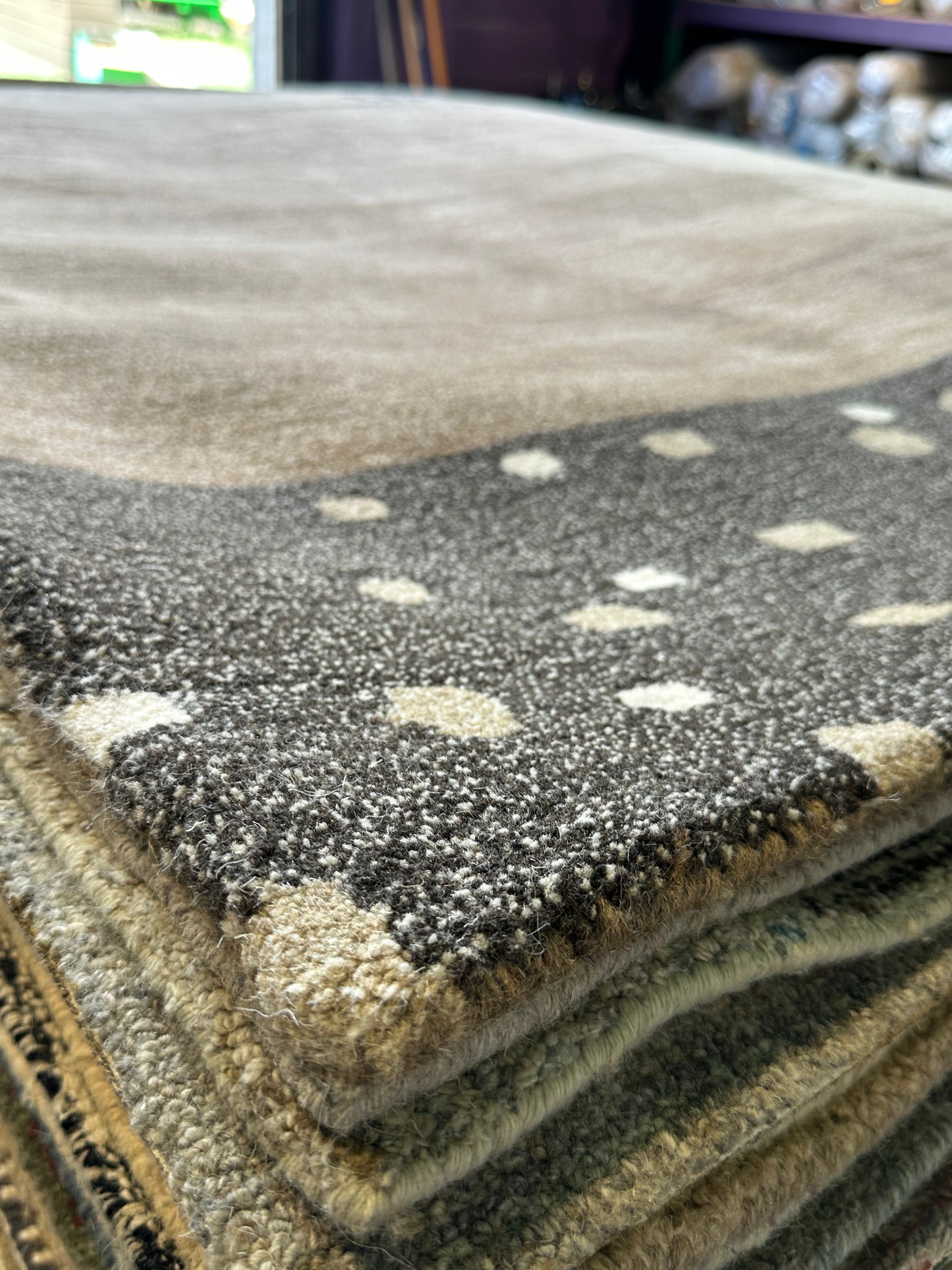 Vernel 5.3x7.6 Hand-Tufted Beige Modern