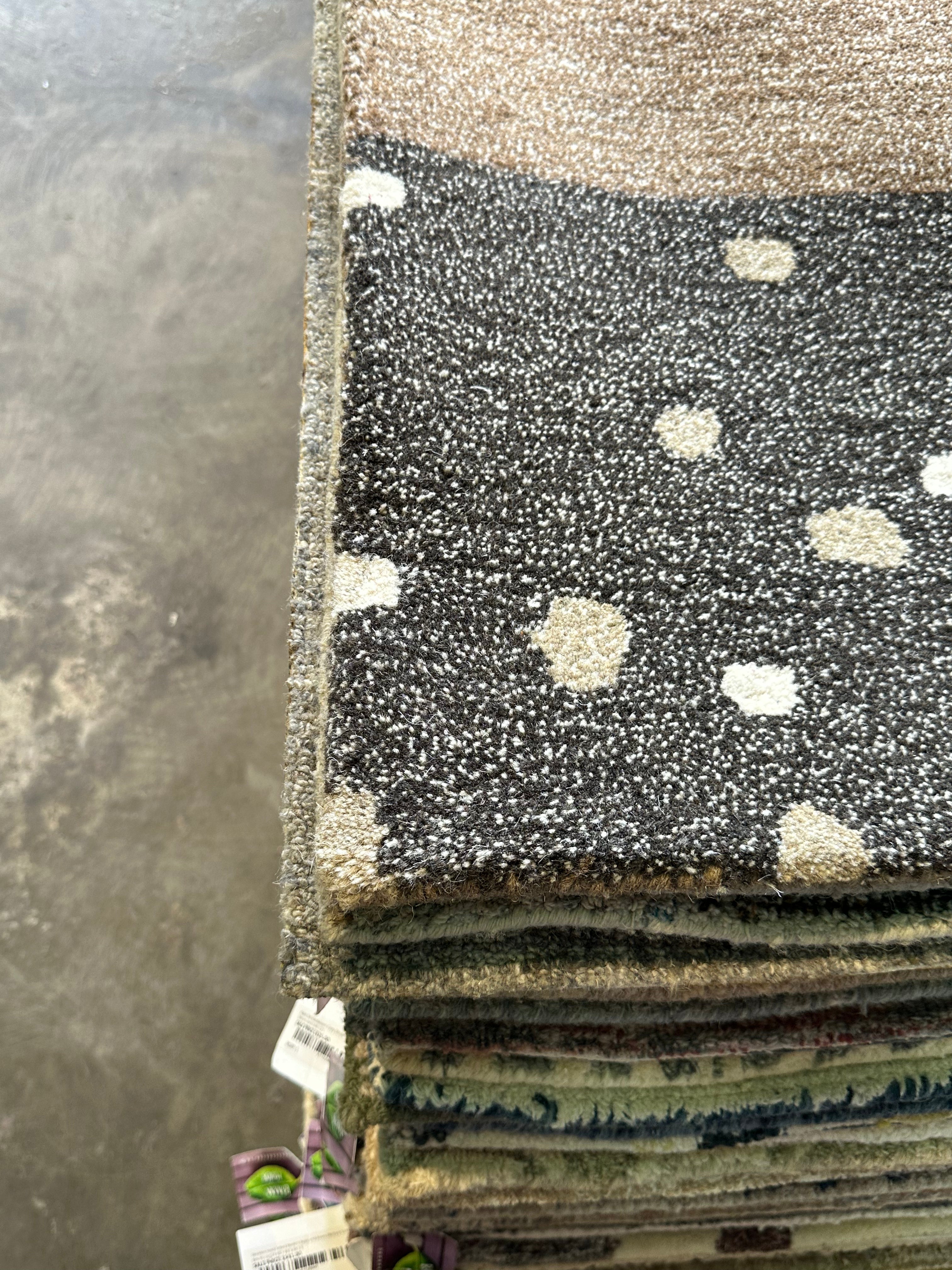Vernel 5.3x7.6 Hand-Tufted Beige Modern