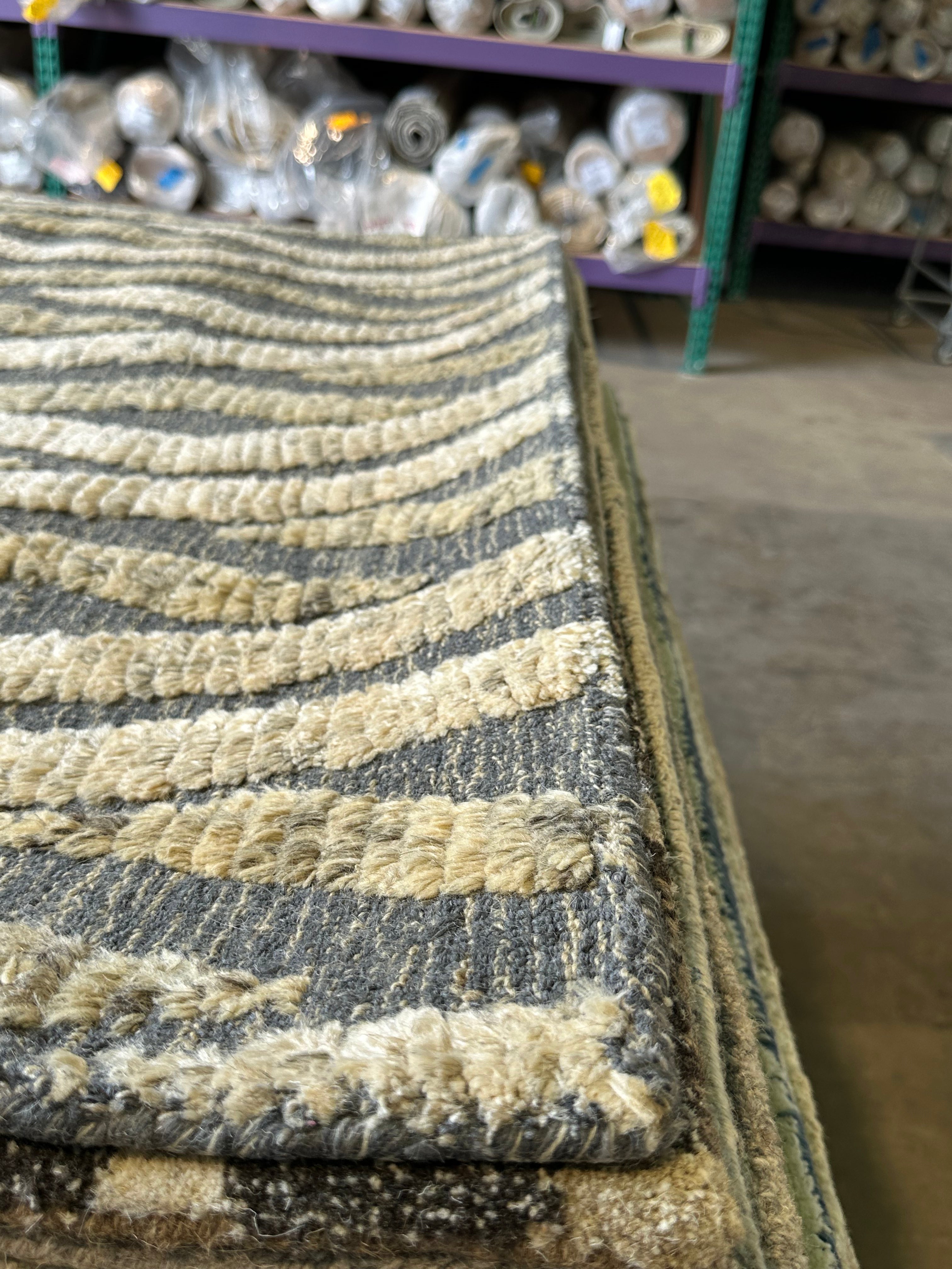 Anna Olsen 5x7.6 Grey Hand-Tufted Rug