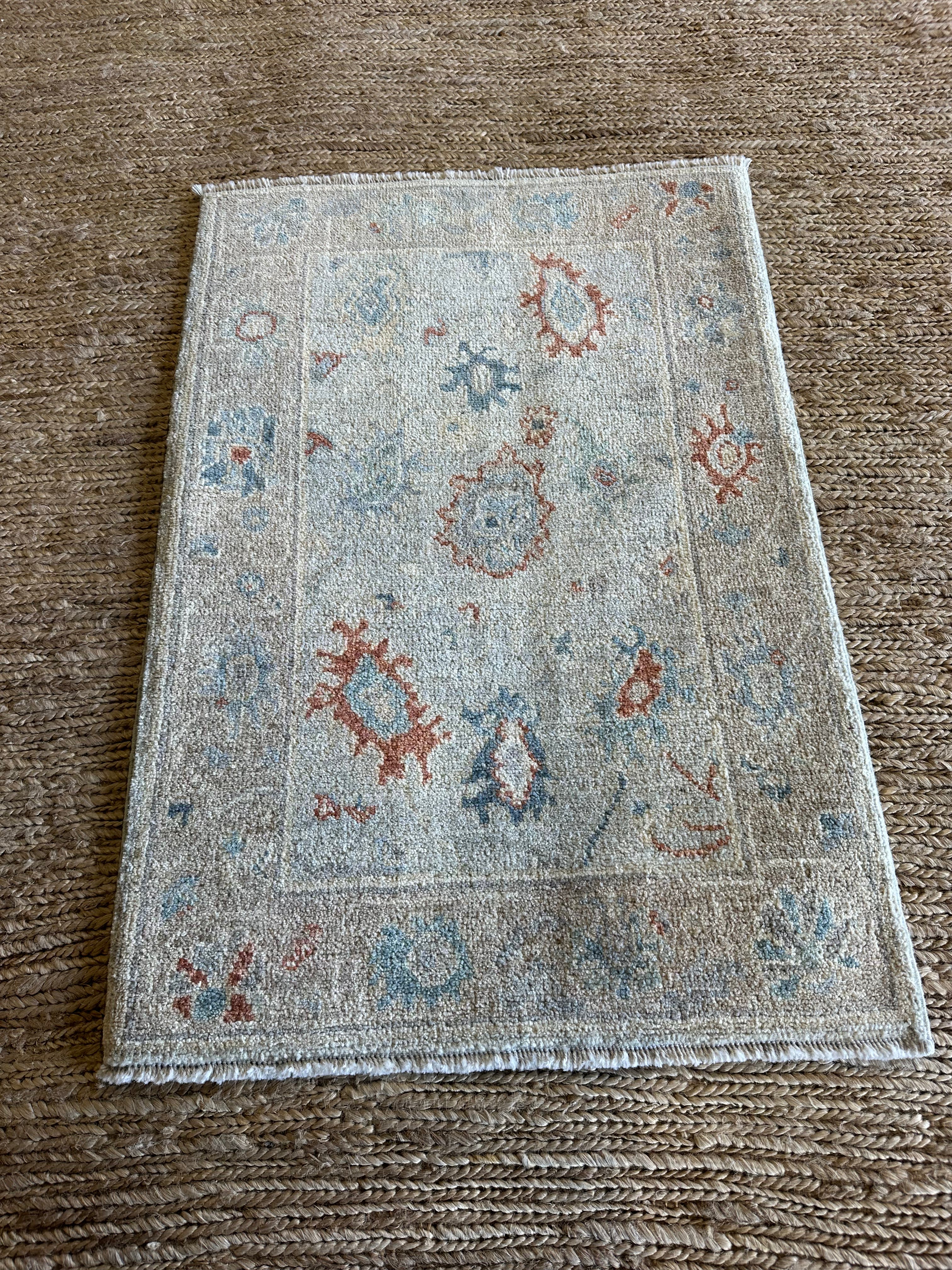 Rose Pond 2.1x3.1 Cream Afghani Whitewashed Oushak