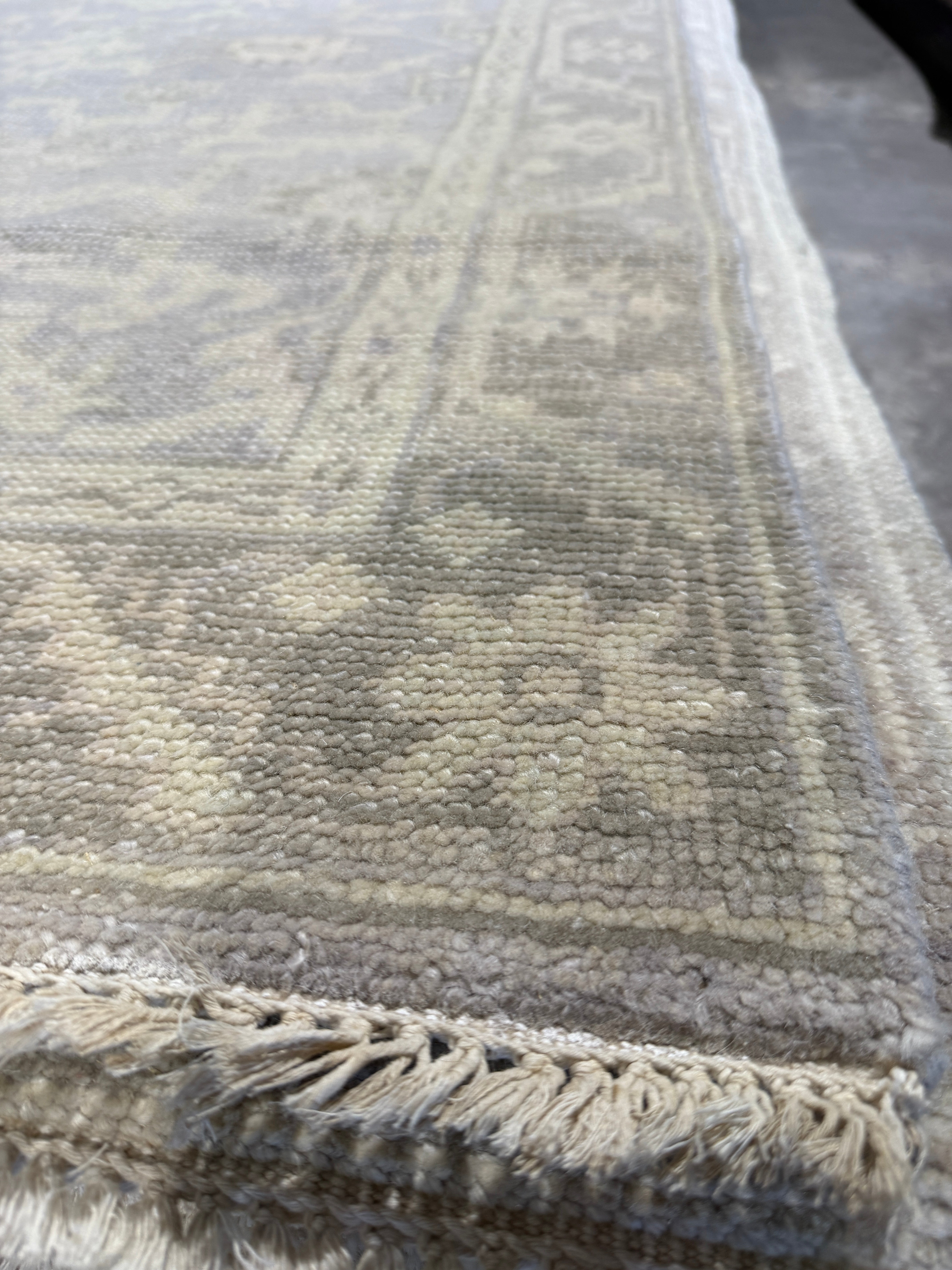 Racquel Chevremont 4x5.9 Hand-Knotted Oushak Silver and Grey
