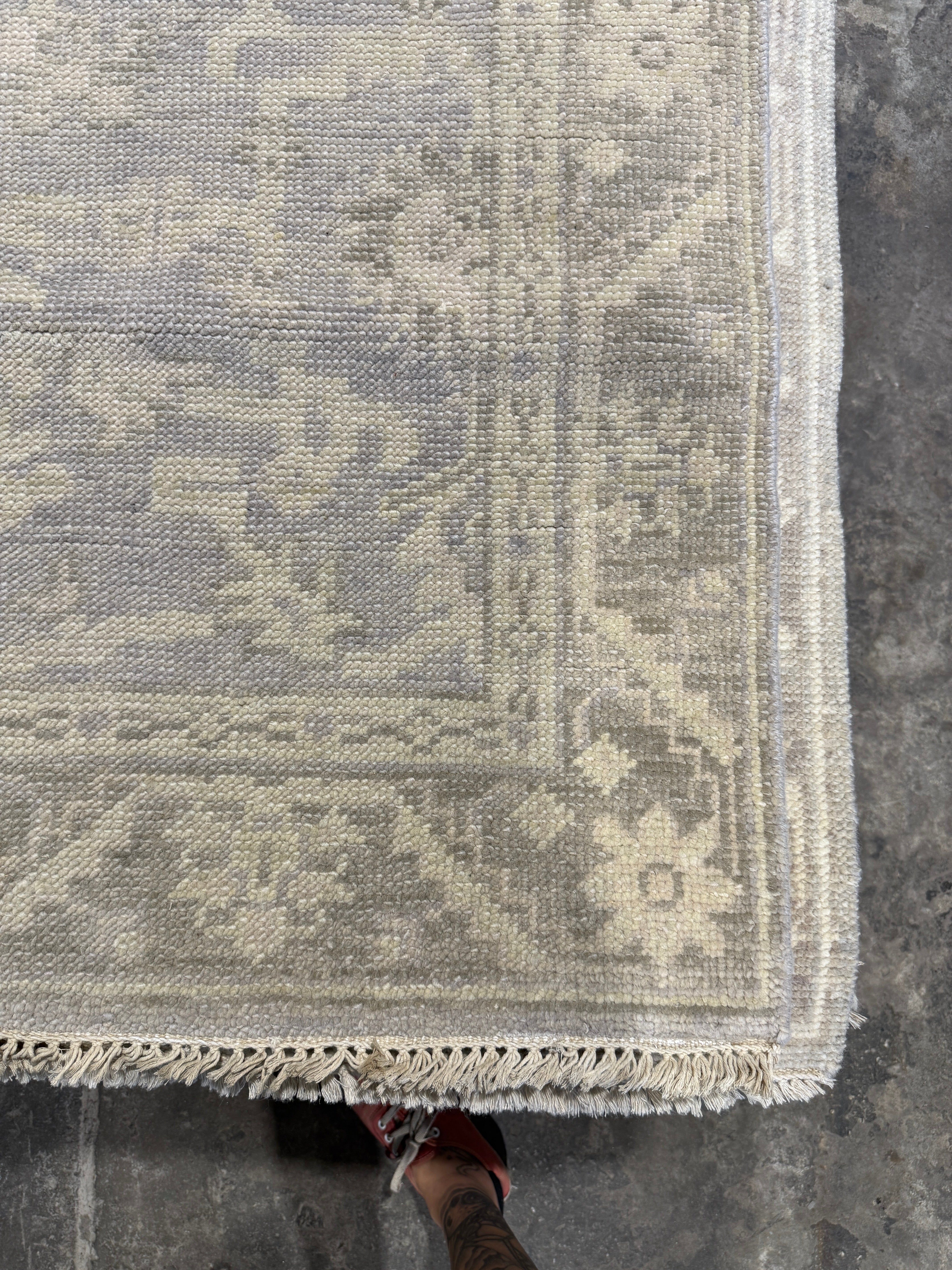Racquel Chevremont 4x5.9 Hand-Knotted Oushak Silver and Grey