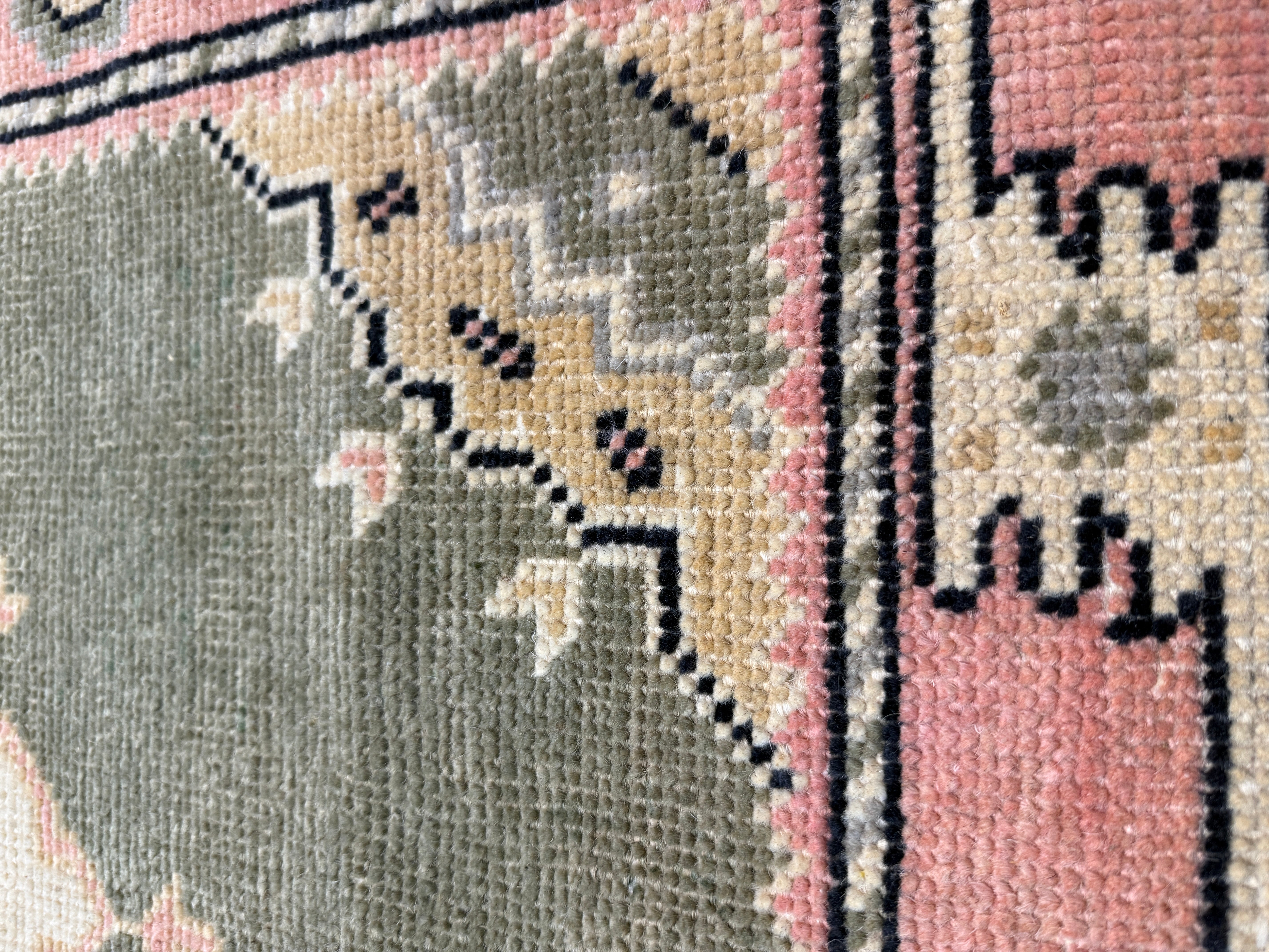 Gracyn Blackmore 2.9x4 Pink Afghani Oushak