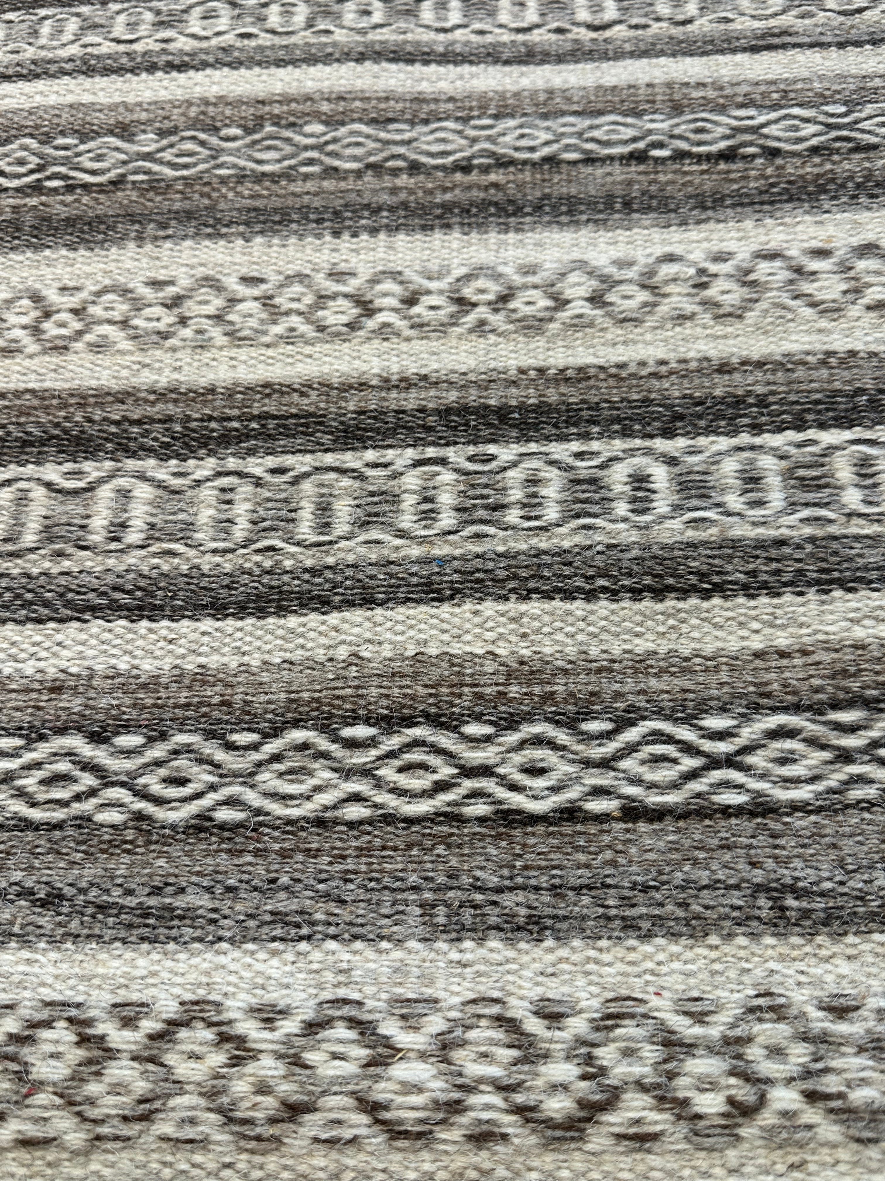 Flash Thompson 5.6x7.6 Handwoven Ivory and Brown Striped Durrie Rug CLEARANCE