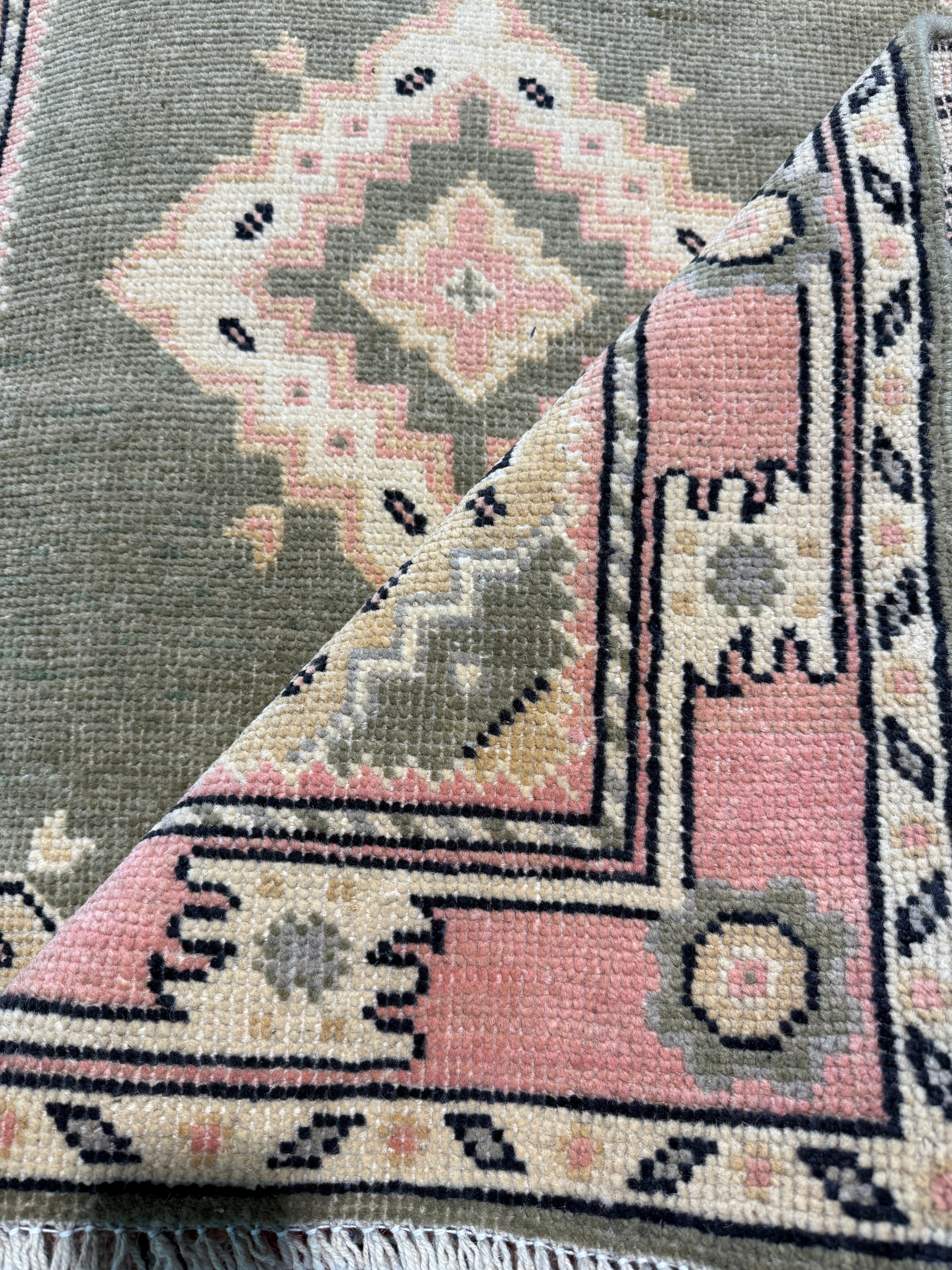 Gracyn Blackmore 2.9x4 Pink Afghani Oushak