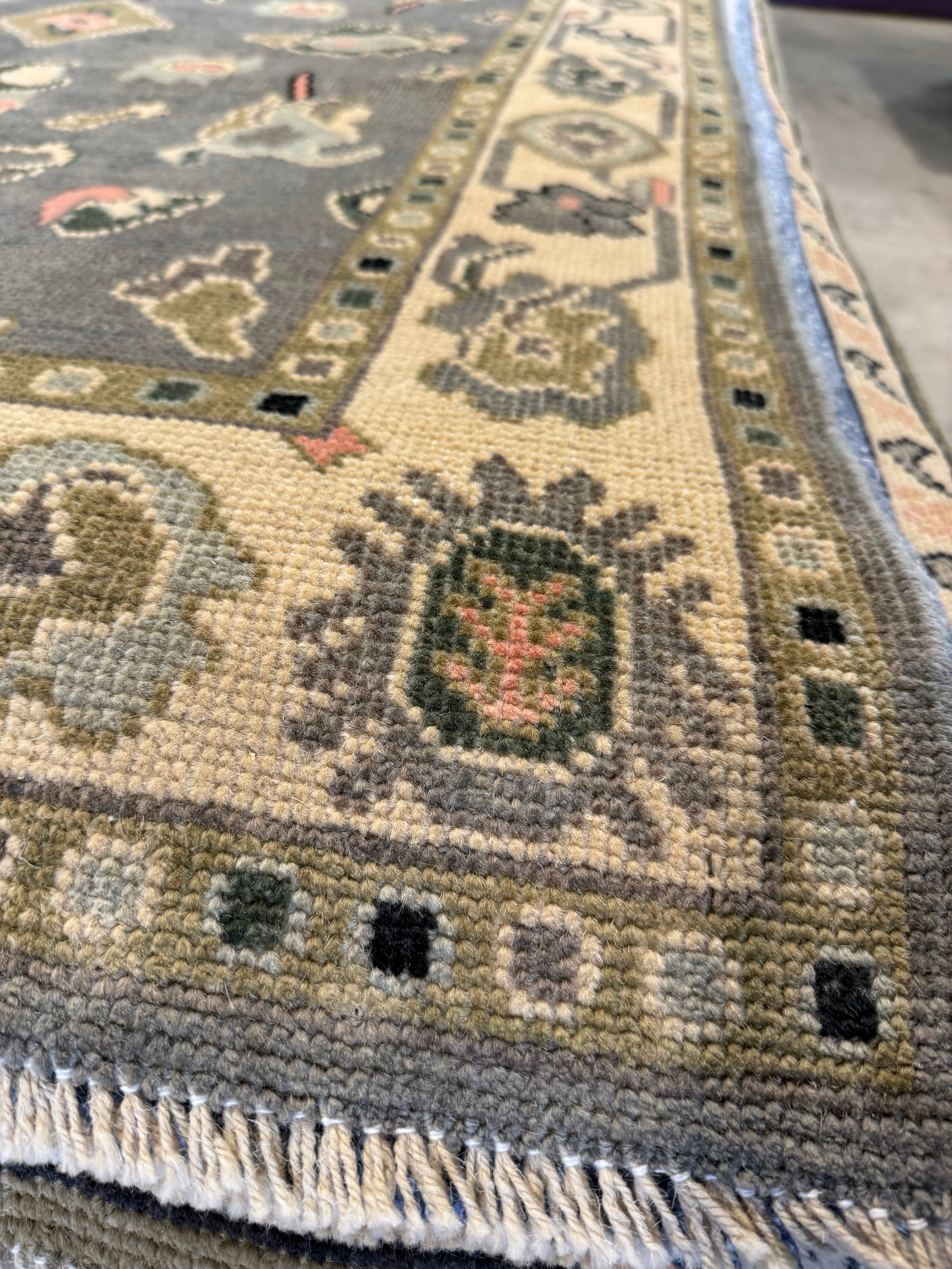 Yulissa Escobar 3.11x5.10 Grey Afghani Oushak