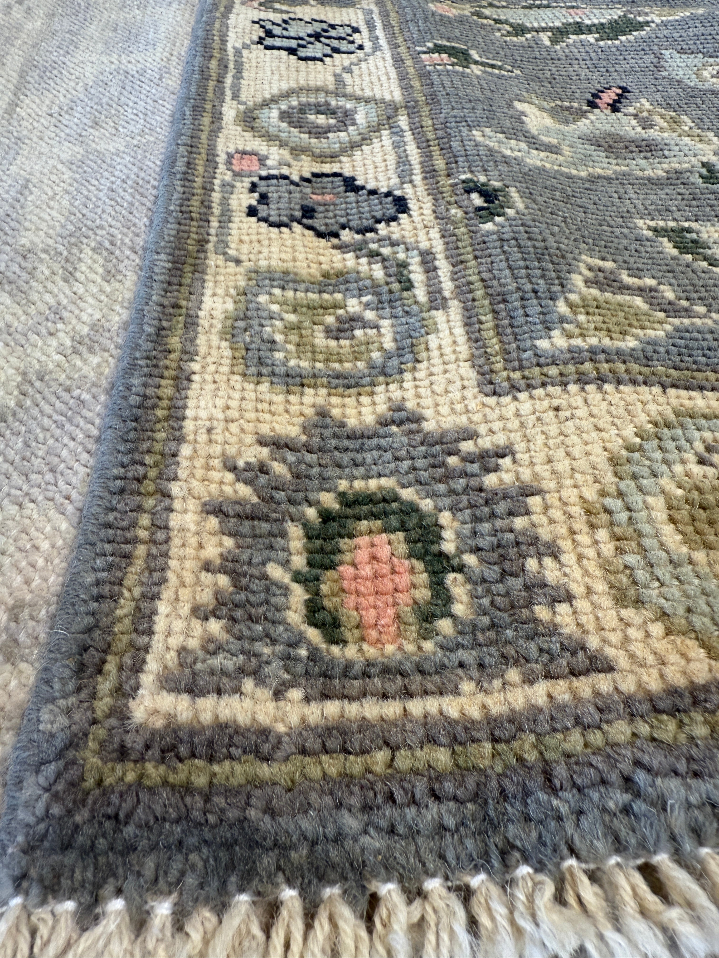 Iris Kendall 3.2x3.3 Grey Afghani Oushak