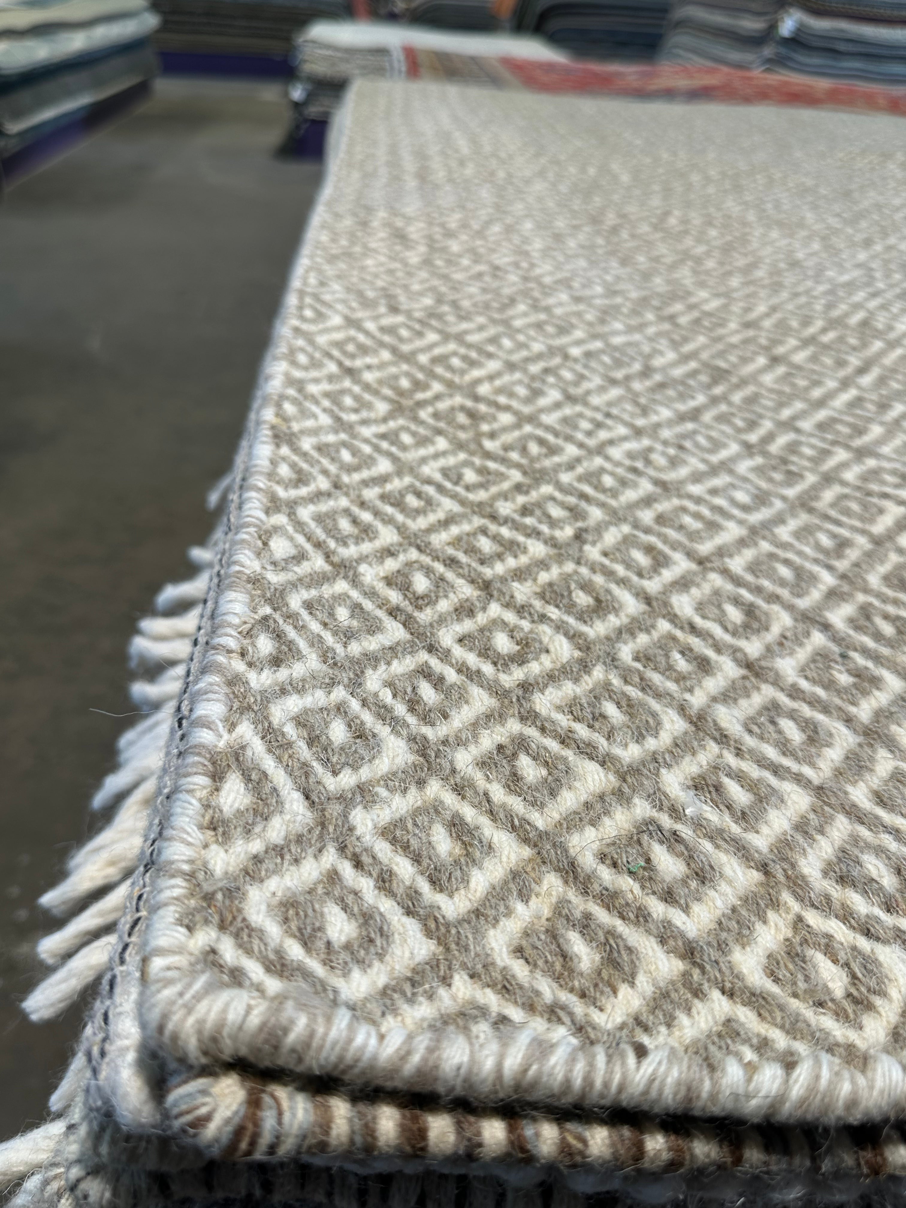 Dakota Paradise 6.6x9.3 Grey Handwoven Modern Rug