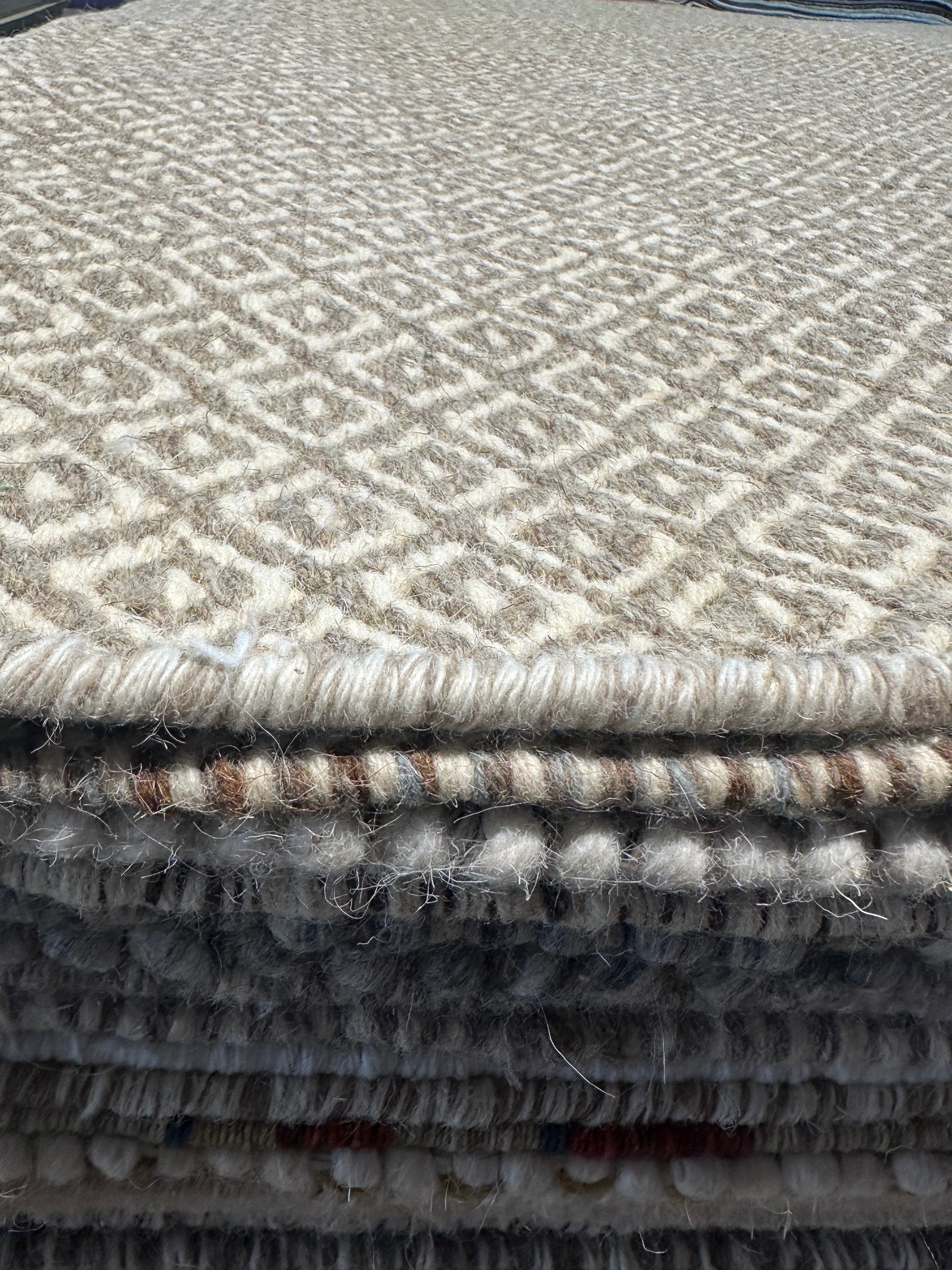 Dakota Paradise 6.6x9.3 Grey Handwoven Modern Rug