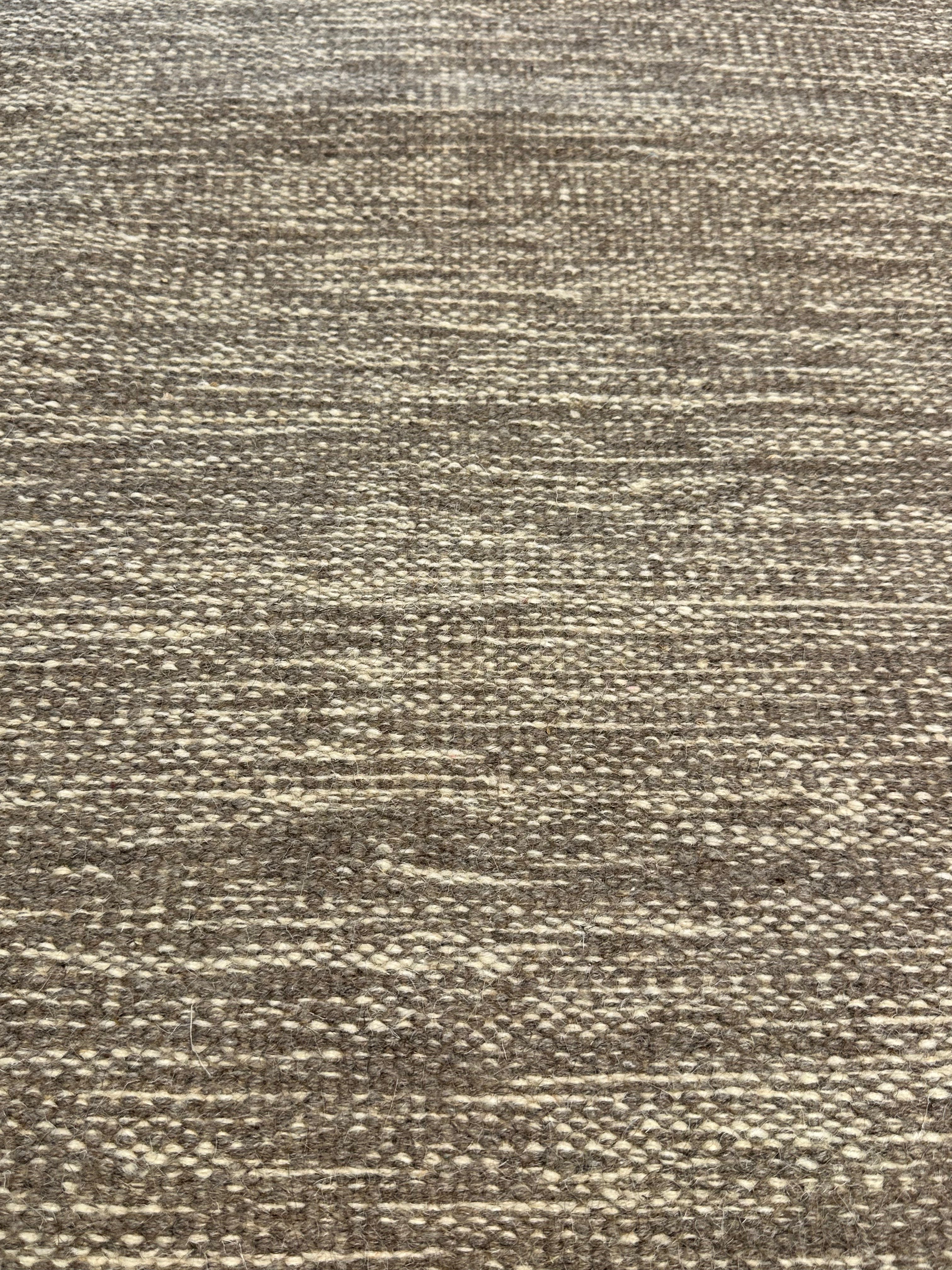 Devin Houston 6.9x9.9 Grey Handwoven Modern Rug