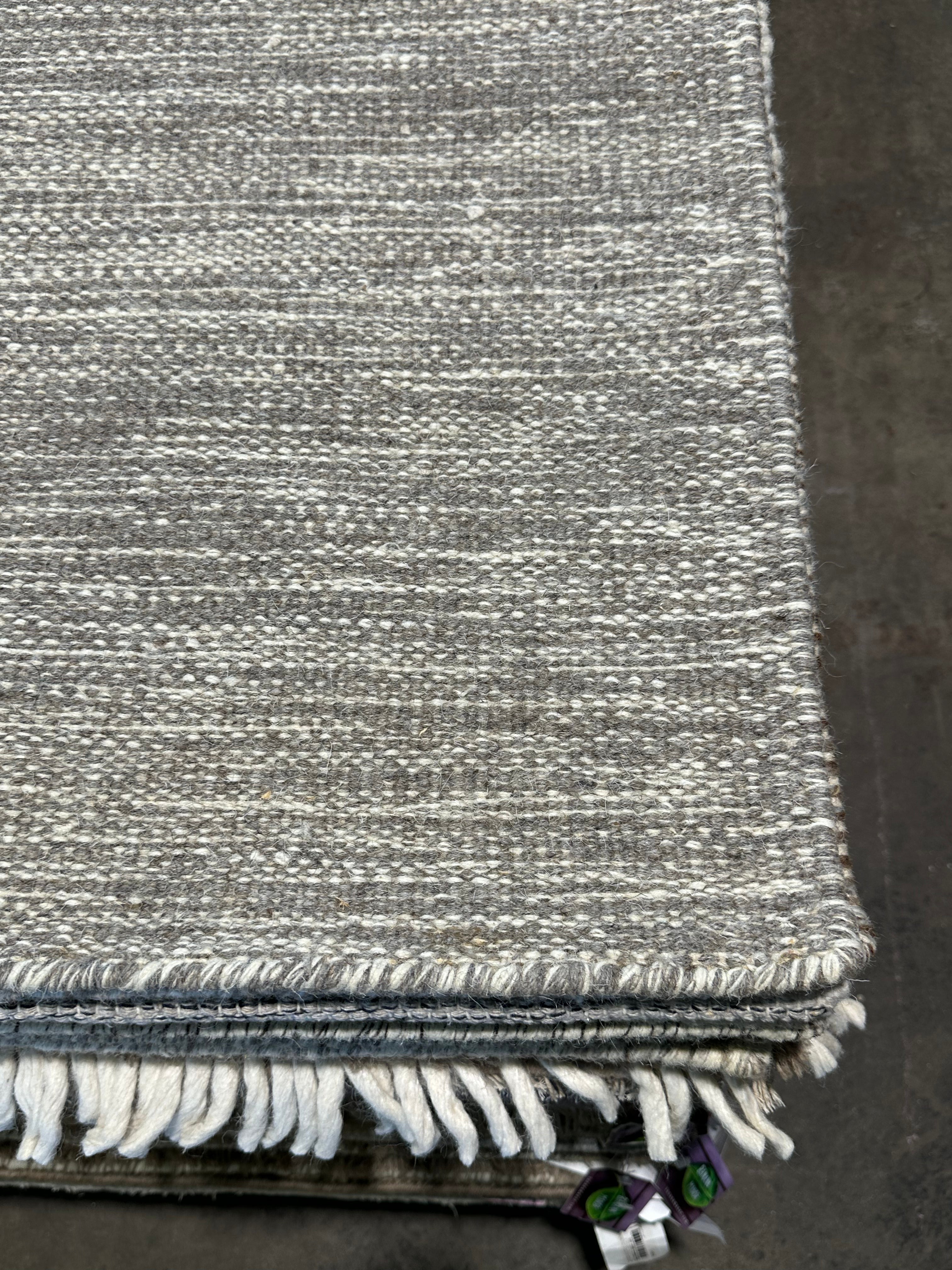 Devin Houston 6.9x9.9 Grey Handwoven Modern Rug