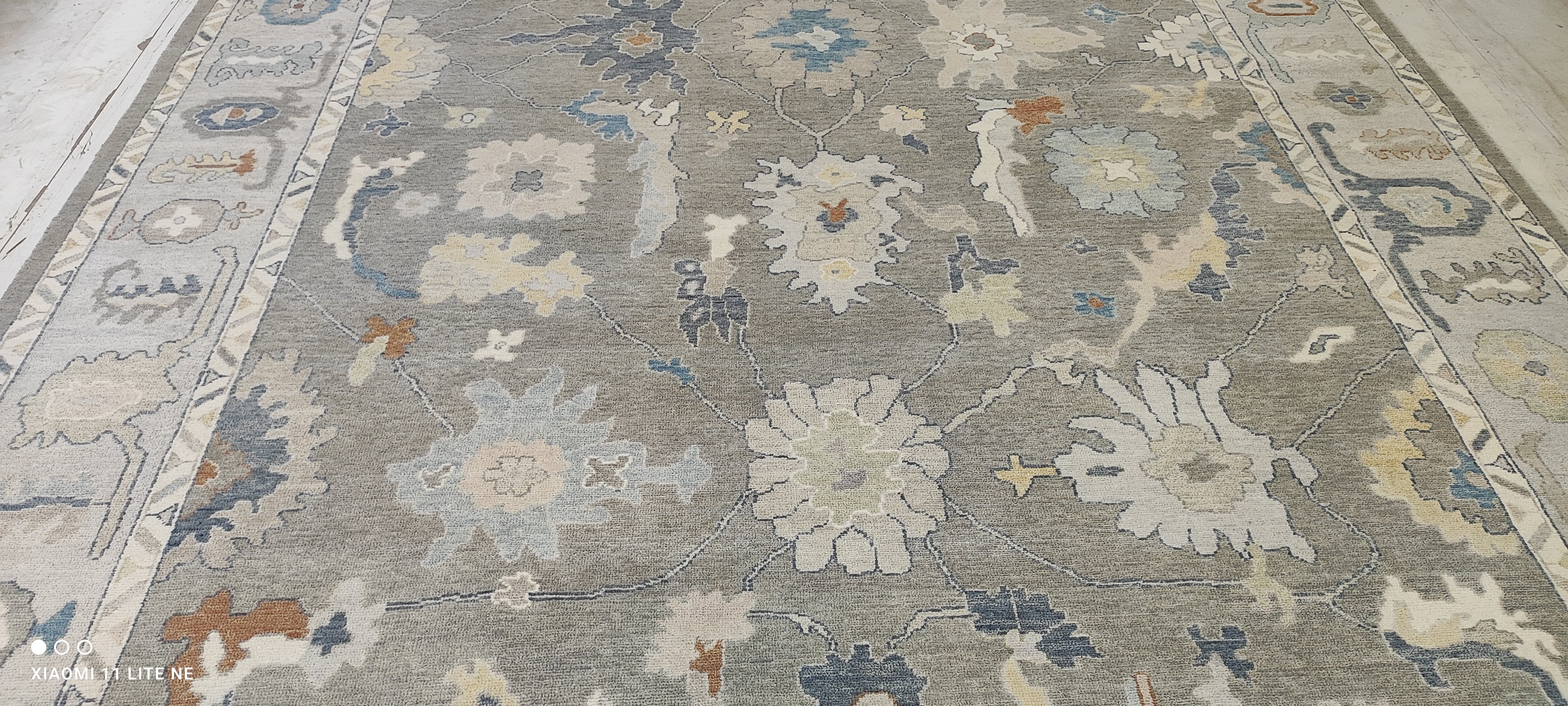 Yasmine Cope 9x11.9 Grey Hand-Knotted Rug